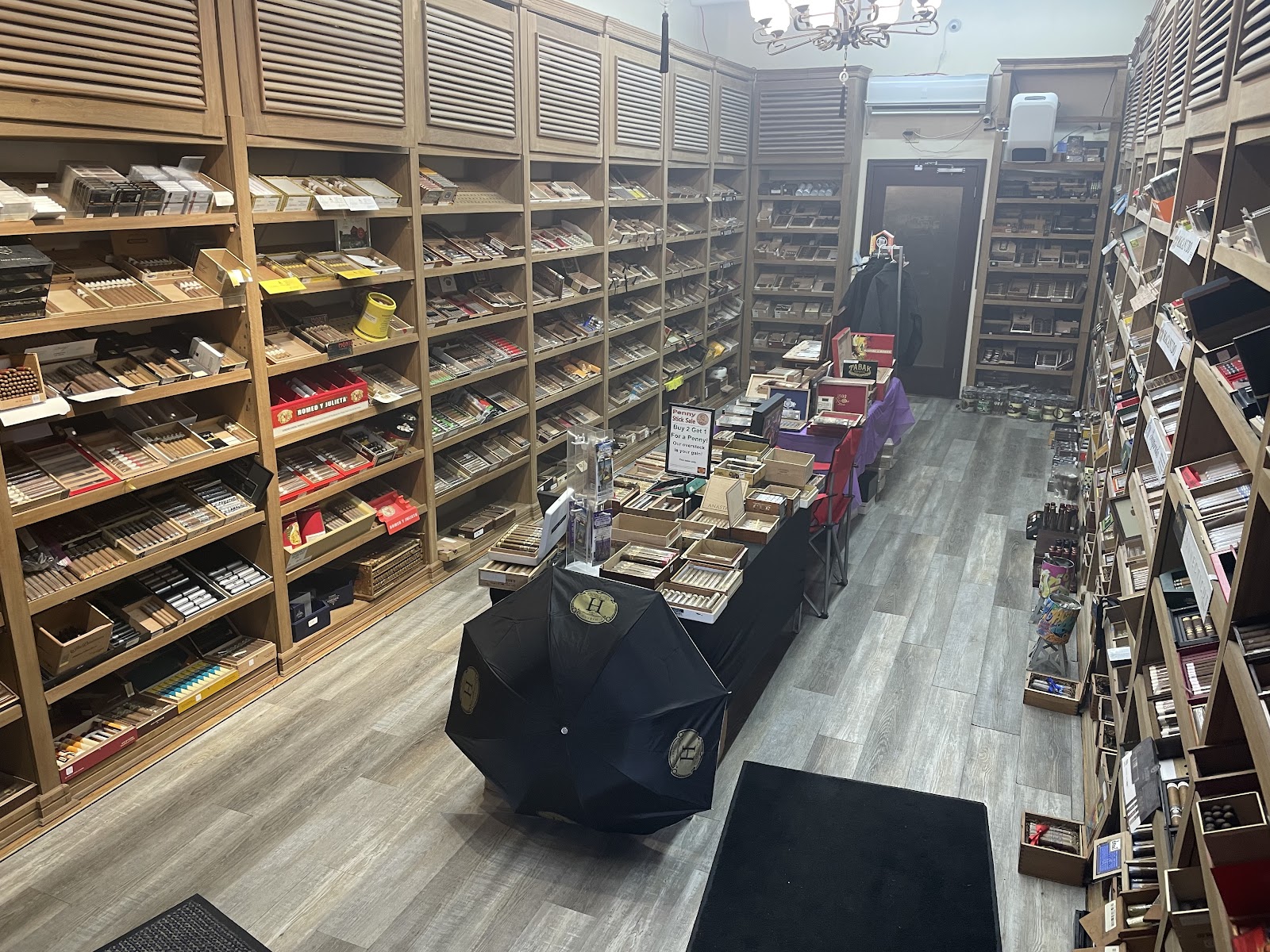 Habano Cigars Davenport photo 2