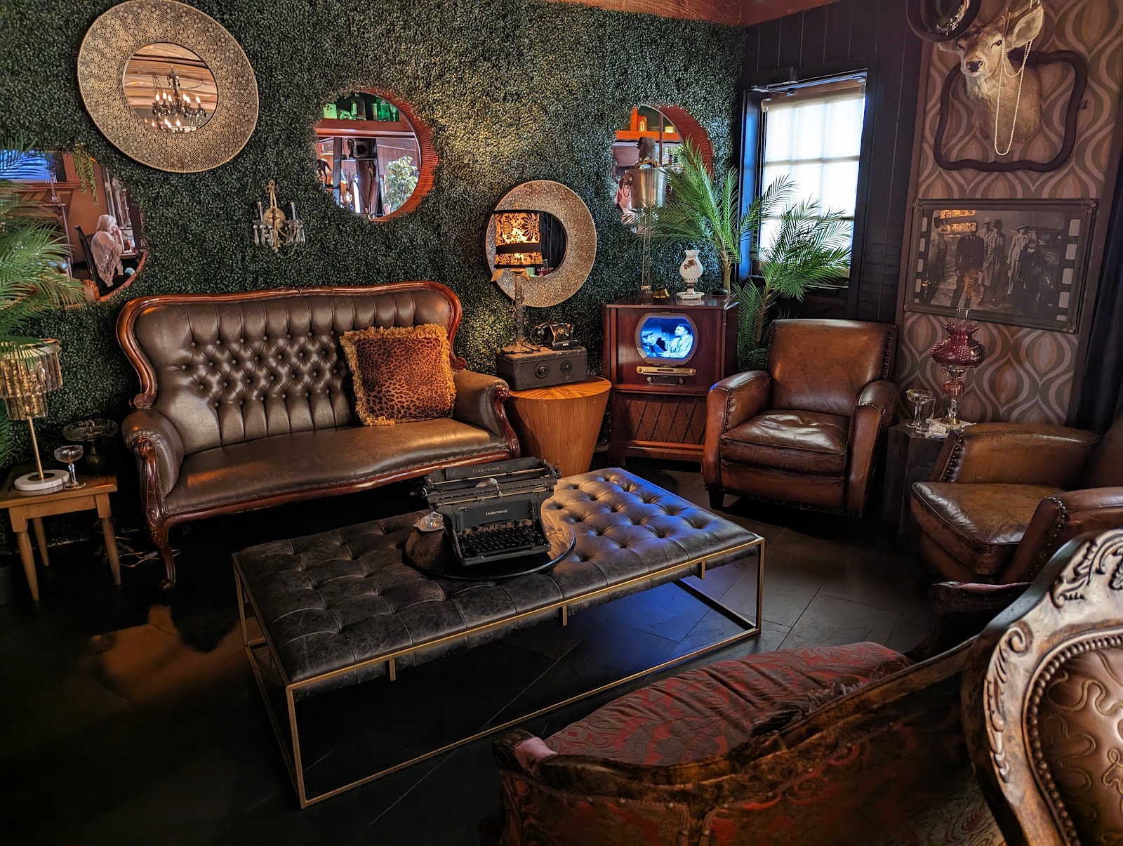 Harlow's Restaurant, Cocktail Bar & Lounge photo 3