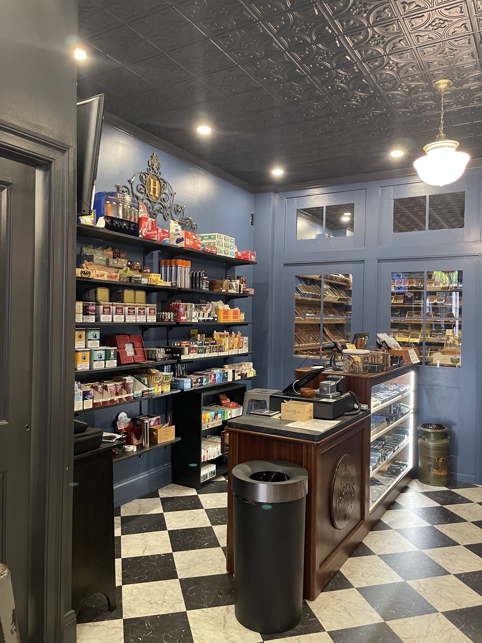 Harry's Smoke Shop photo 6