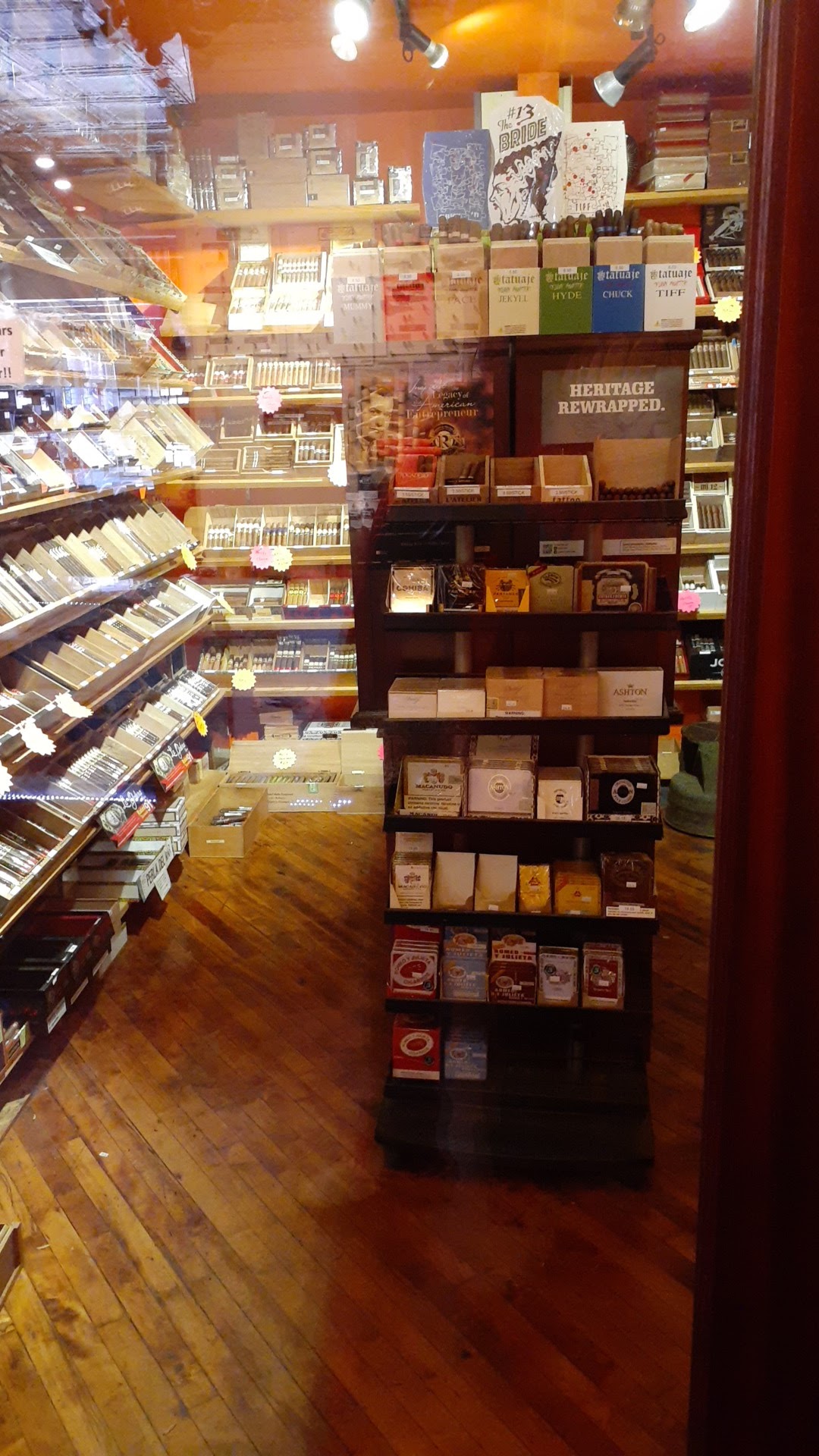 Harry's Smoke Shop photo 8