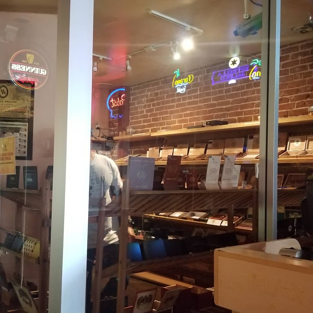 Havana House Cigars & Lounge photo 10