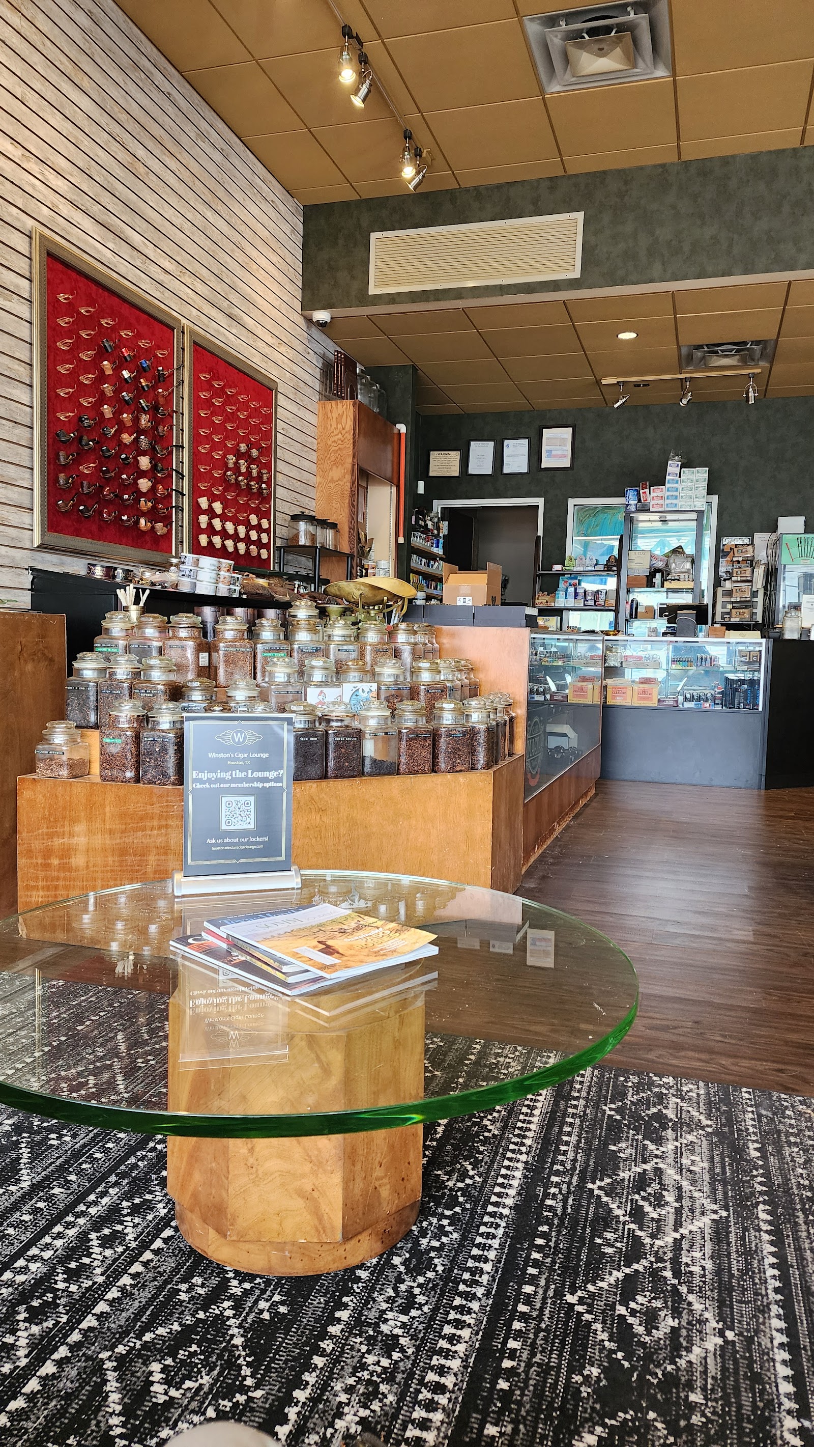 Heights Cigar Lounge, LLC photo 9