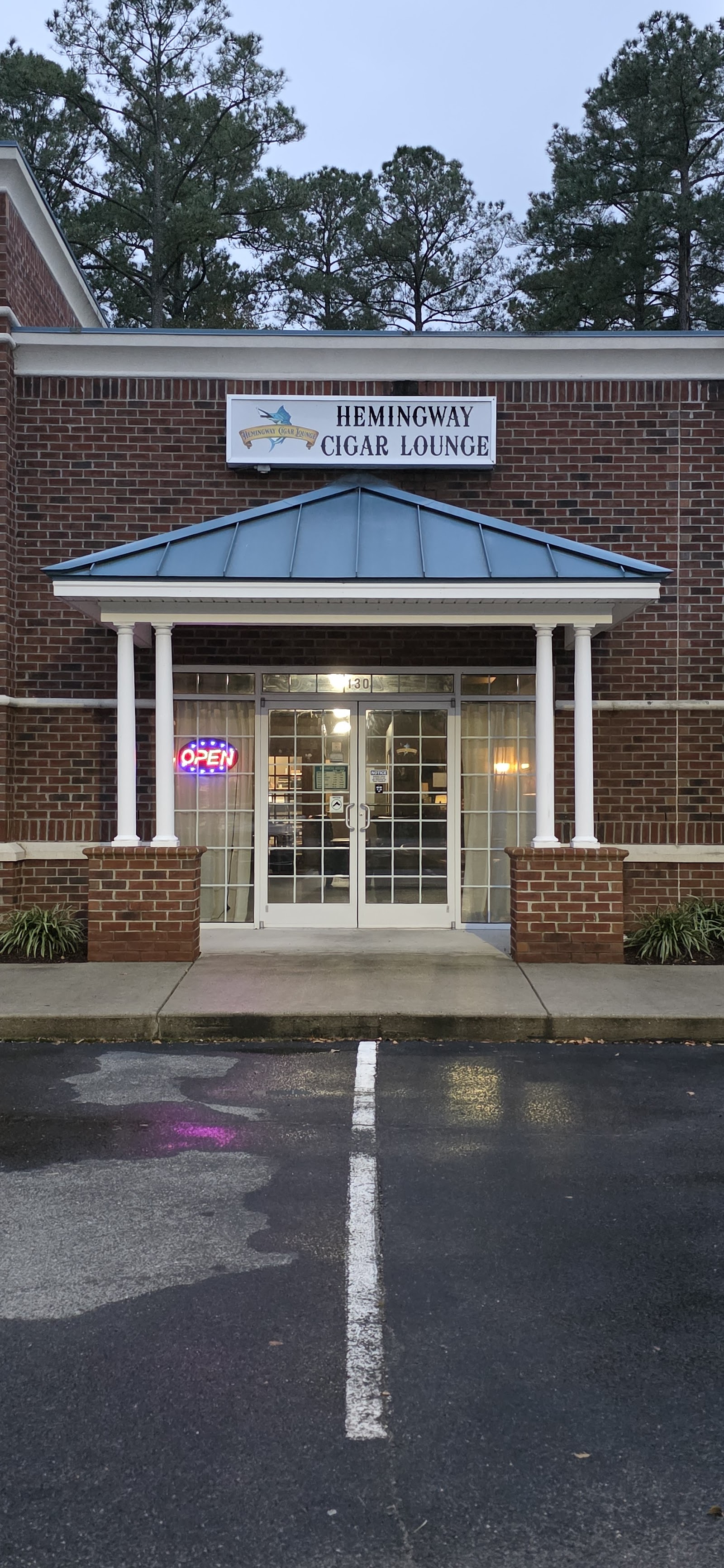 Hemingway Cigar Lounge