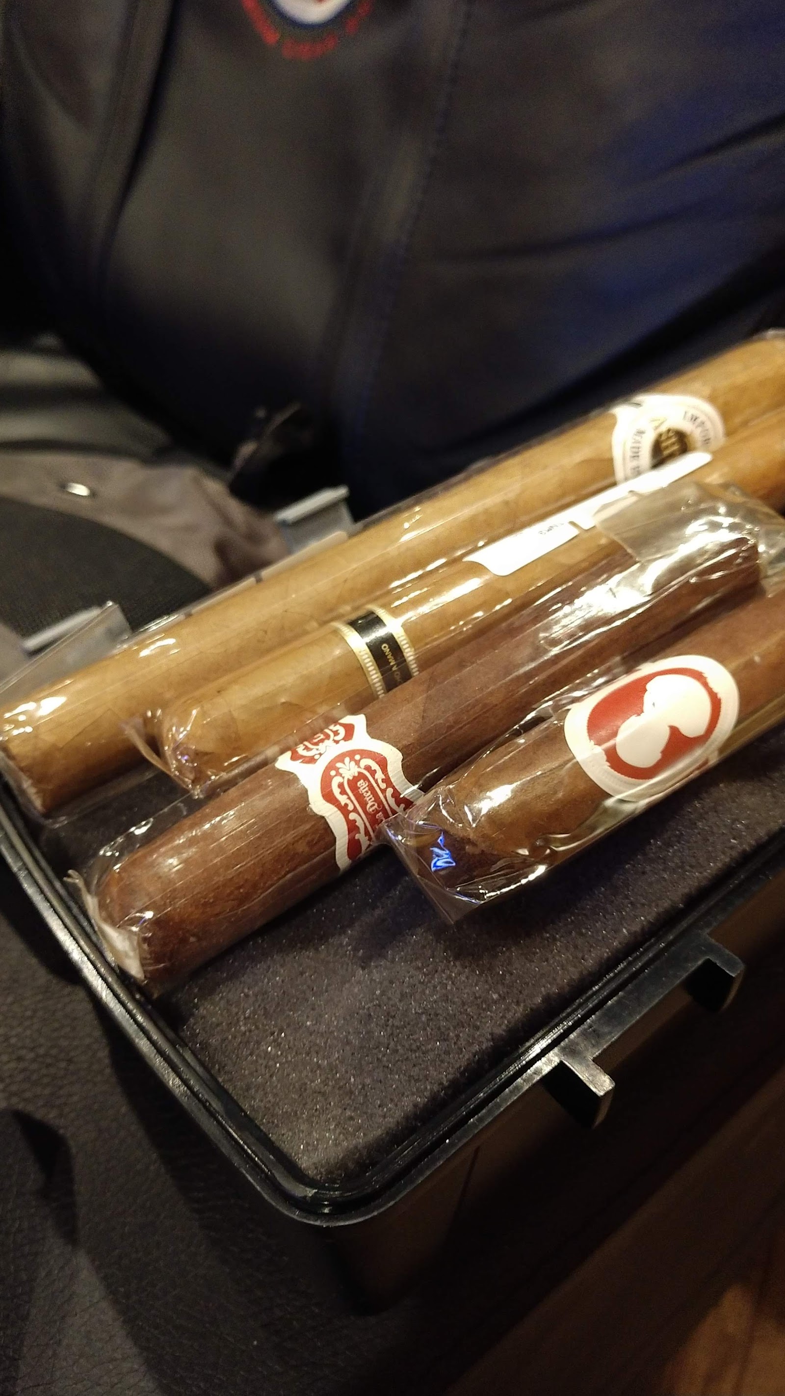 Heritage Premium Cigar Shop photo 9