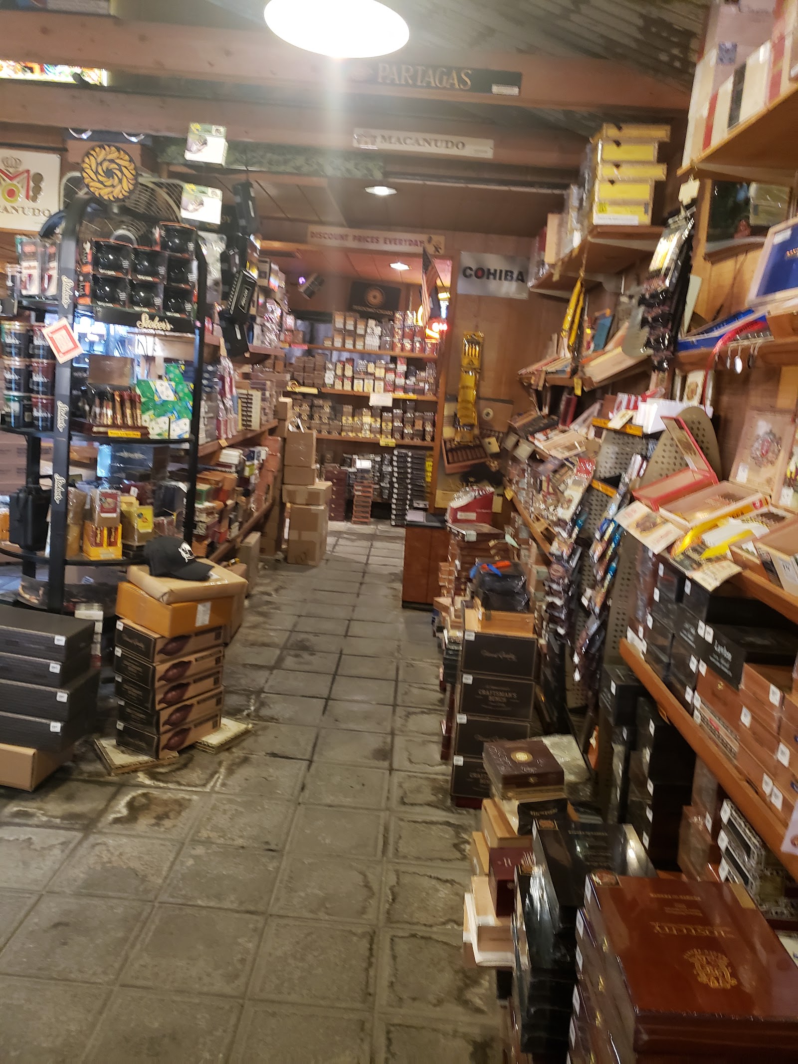 Hiland's Cigars photo 2