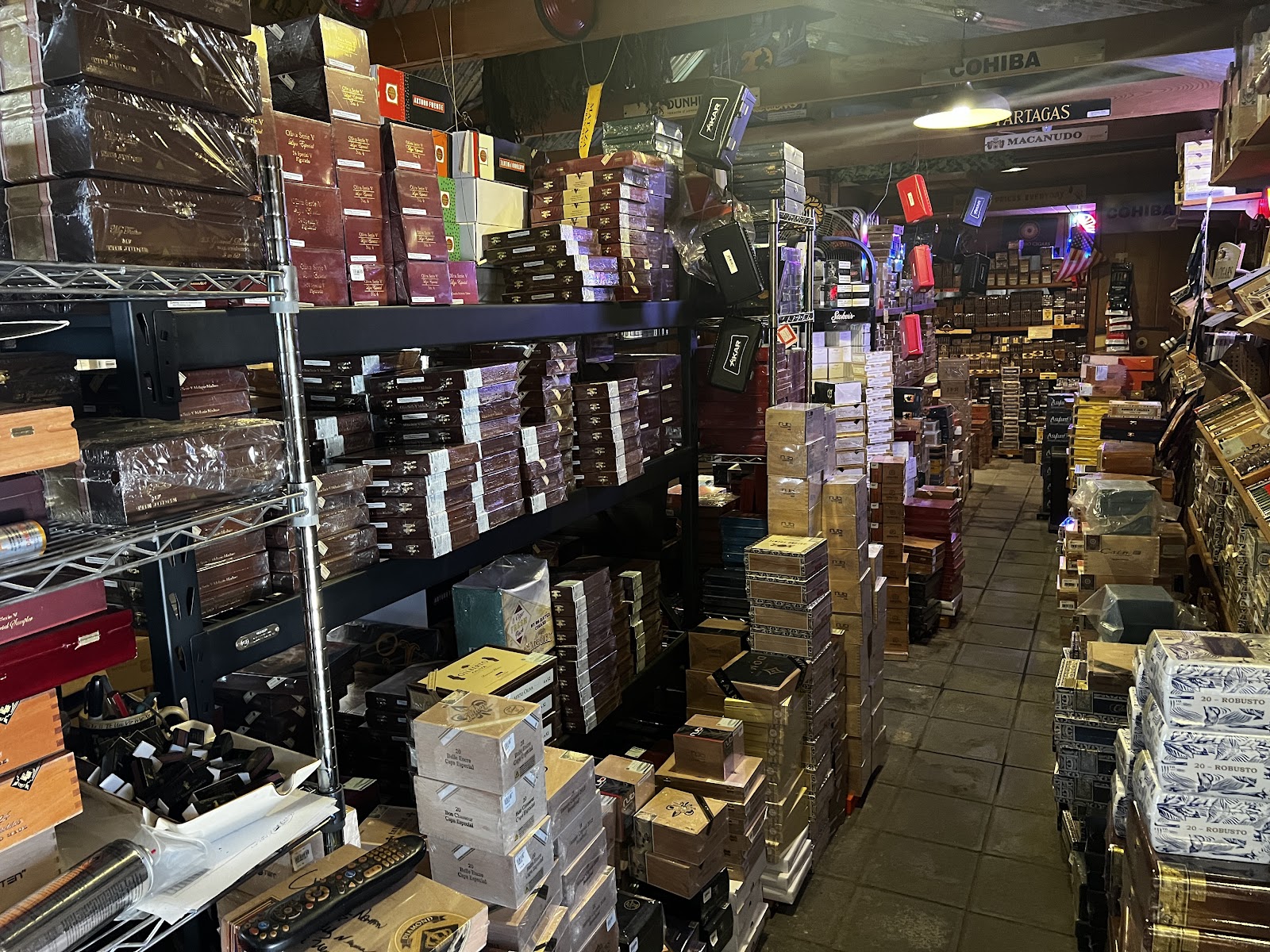 Hiland's Cigars photo 10