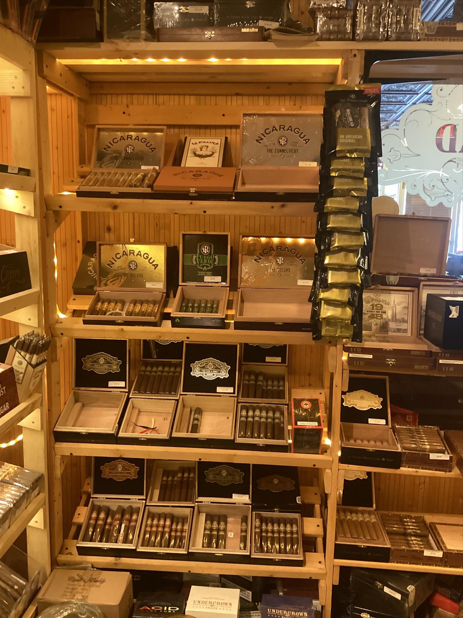 Hogshead Cigar Lounge photo 2