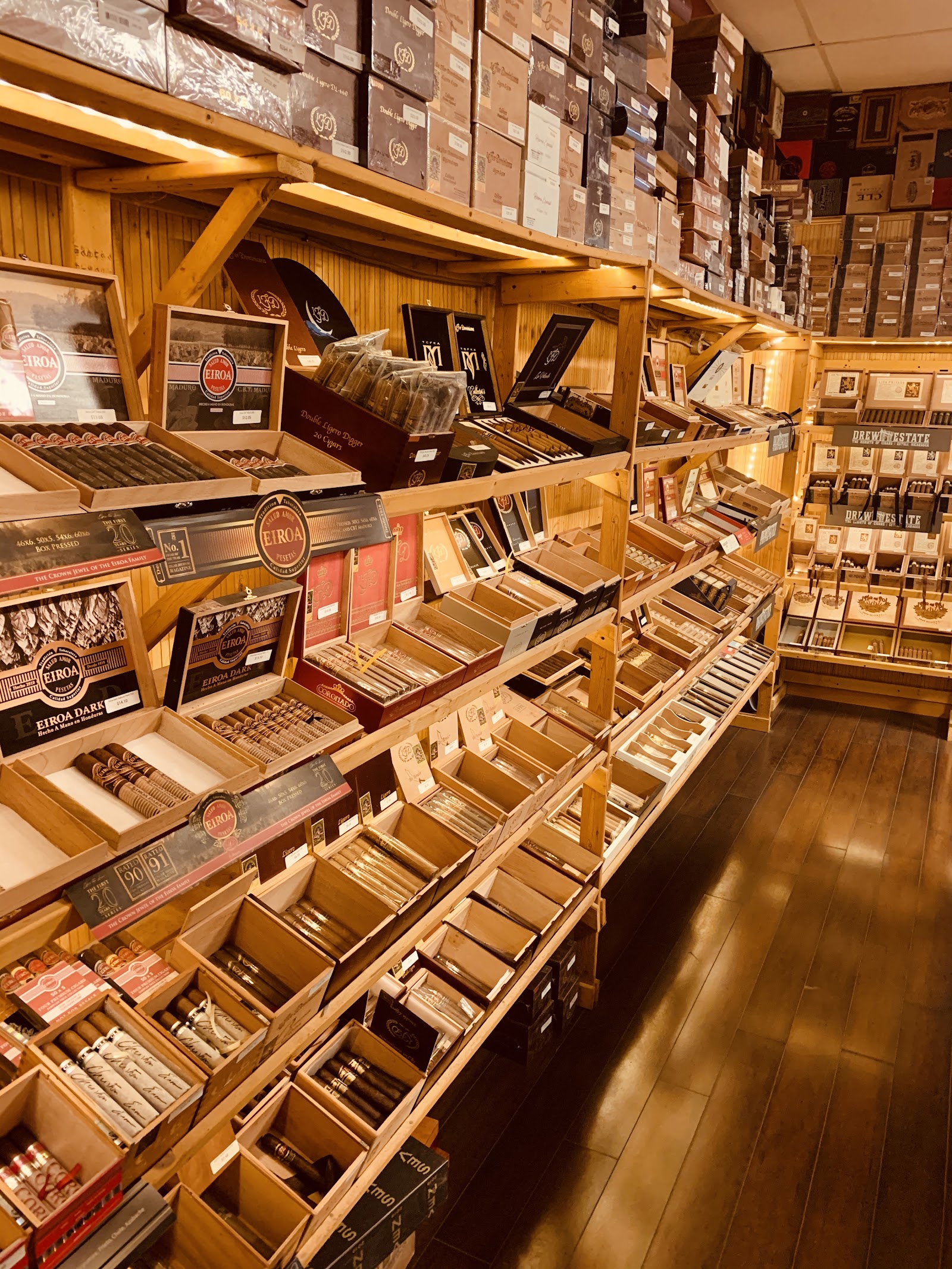 Hogshead Cigar Lounge photo 9
