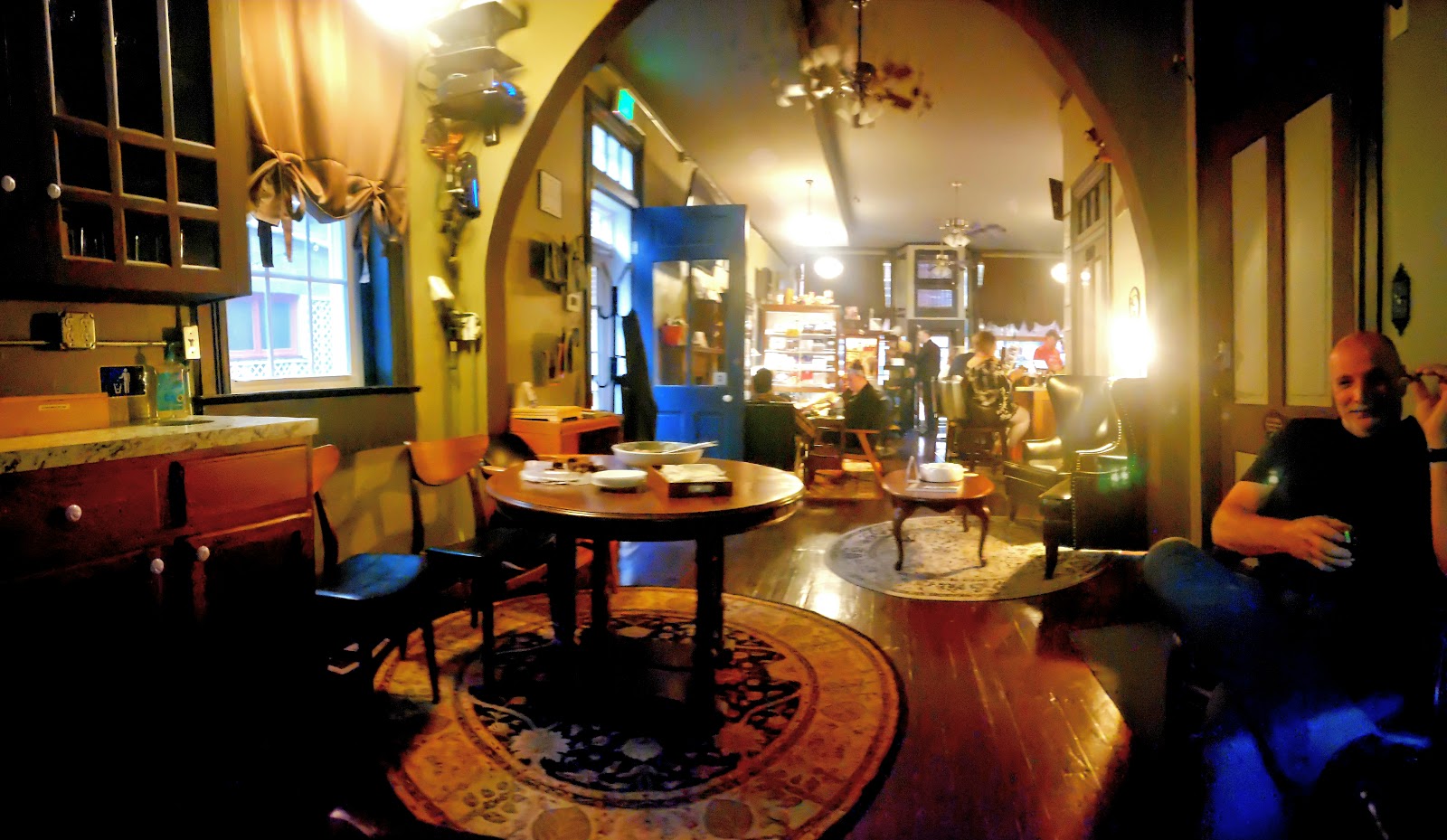 HogsHead Cigars & Fine Tobaccos photo 3