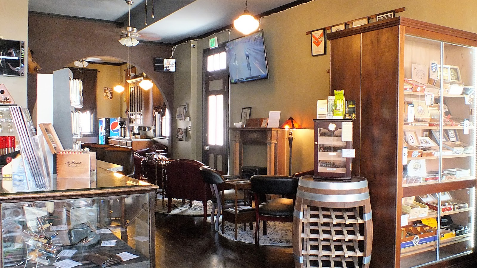 HogsHead Cigars & Fine Tobaccos photo 5