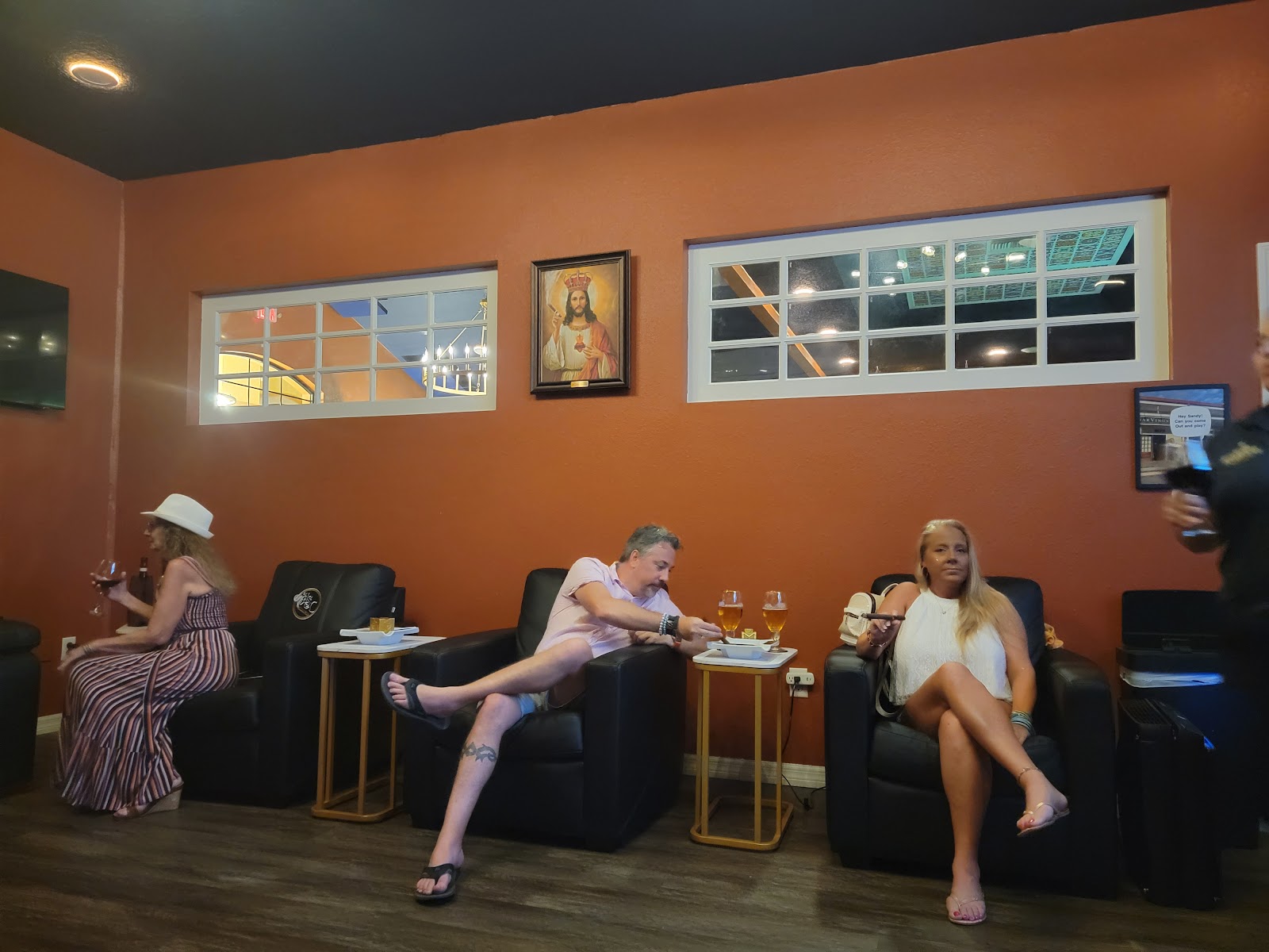 Holy Sh'mokes Cigar & Wine Lounge photo 6