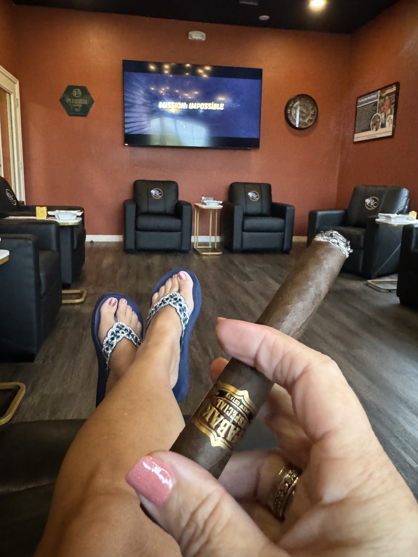 Holy Sh'mokes Cigar & Wine Lounge photo 9