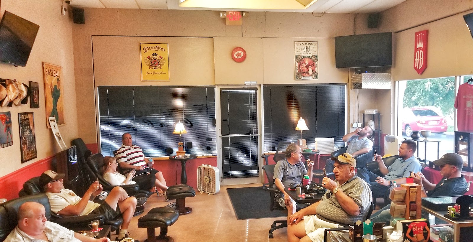 Holy Smoke Cigar Cafe photo 6