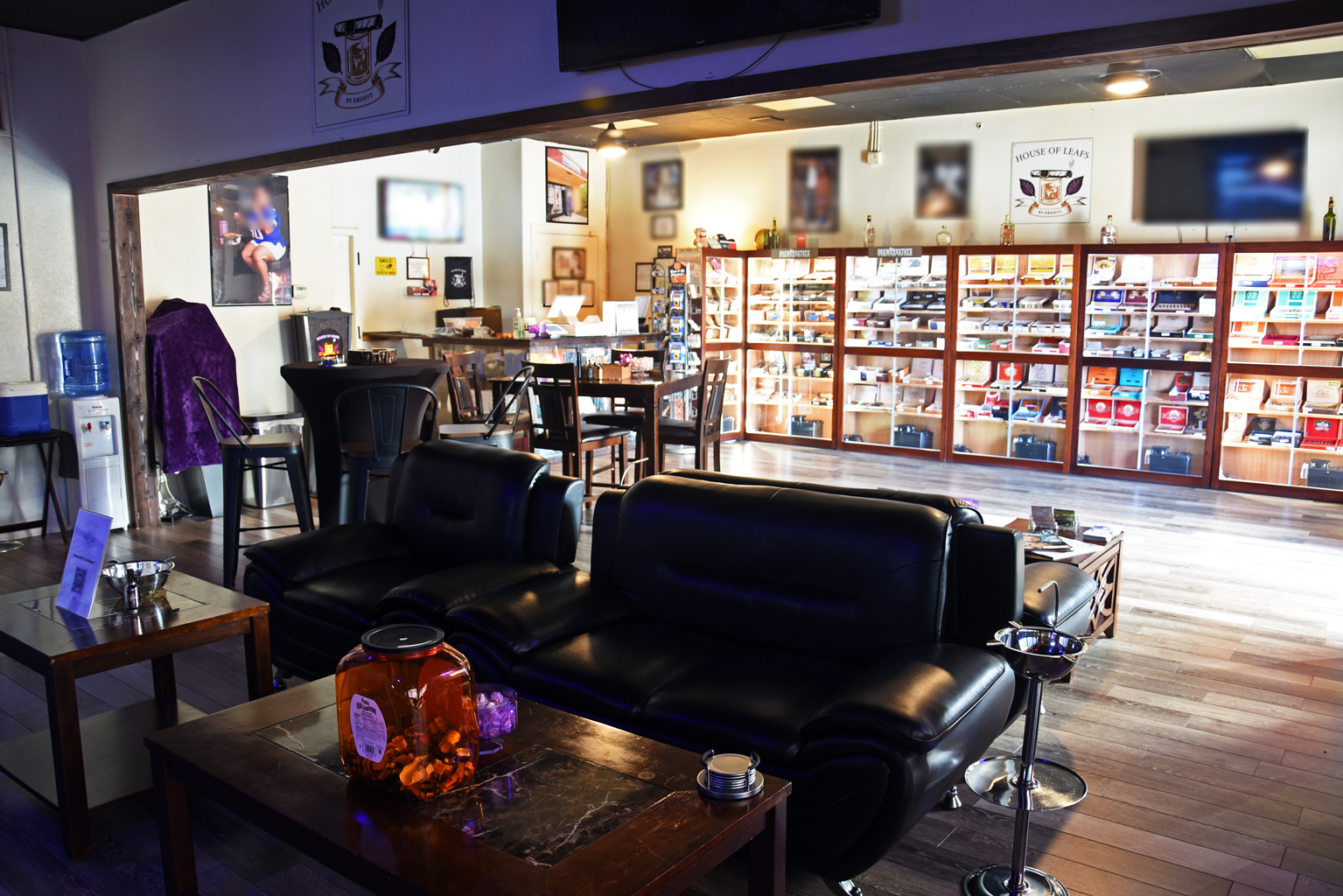 House of Leafs By Groovy Cigar Shop LLC photo 2
