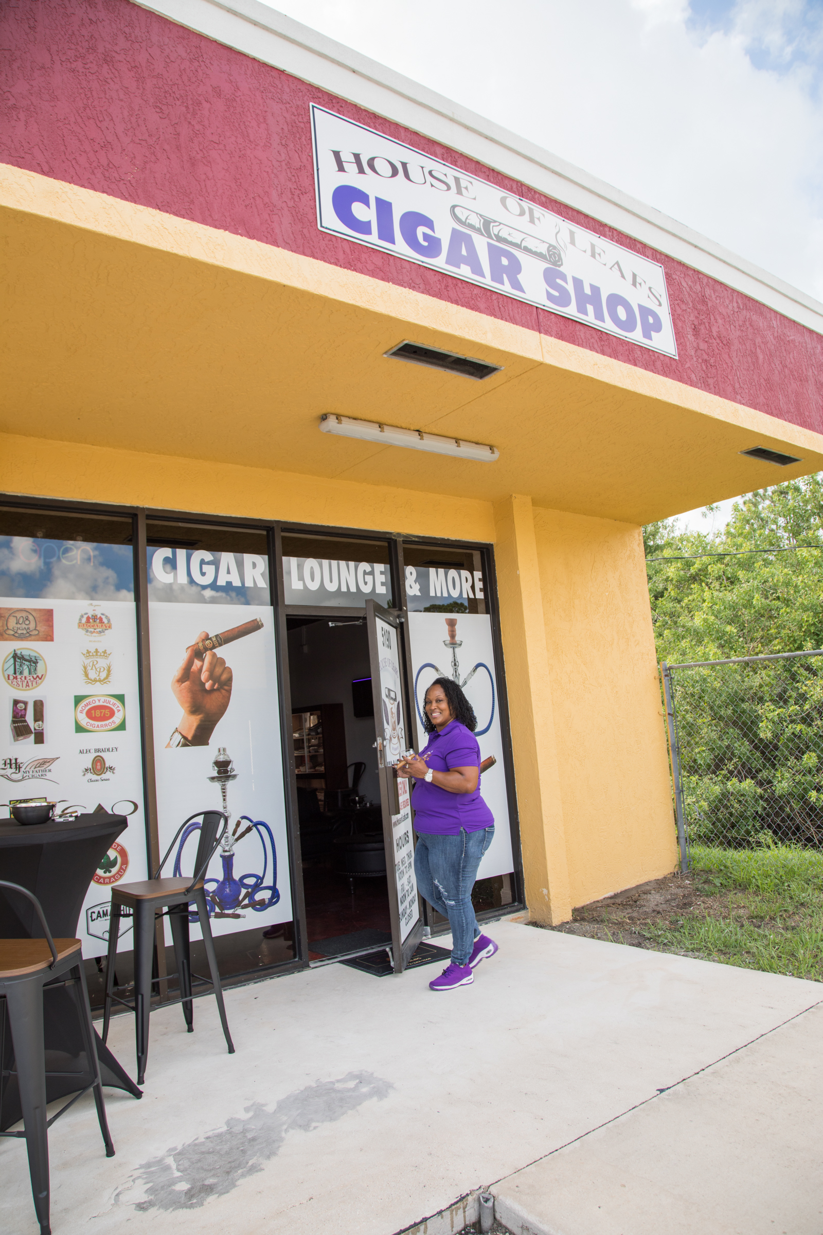 House of Leafs By Groovy Cigar Shop LLC photo 10