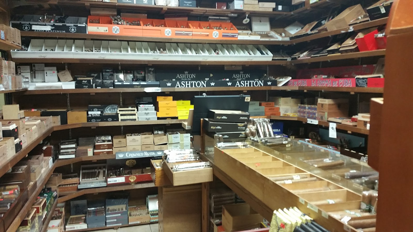 Humidor Pipe Shop, Inc. photo 8