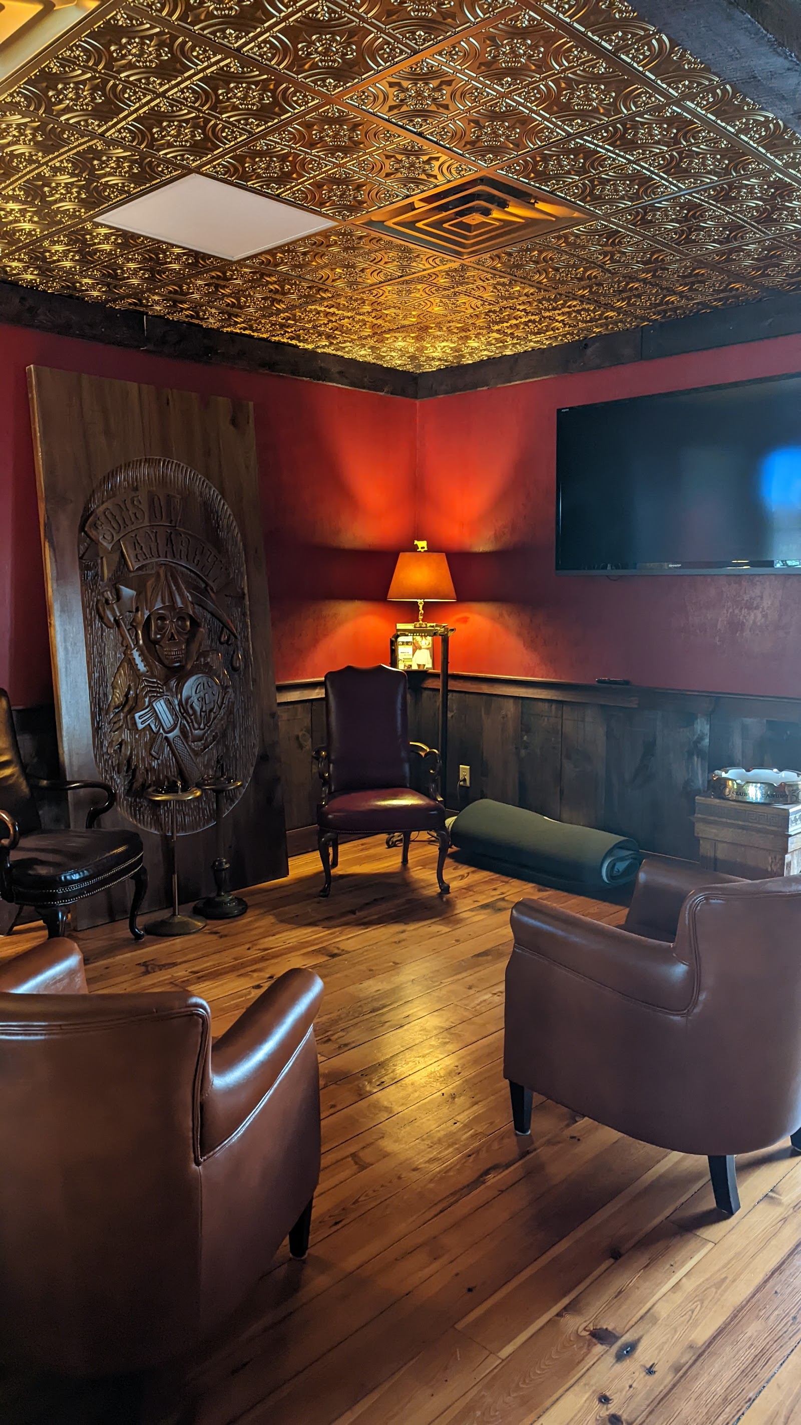 Iron Horse Cigar Depot photo 3