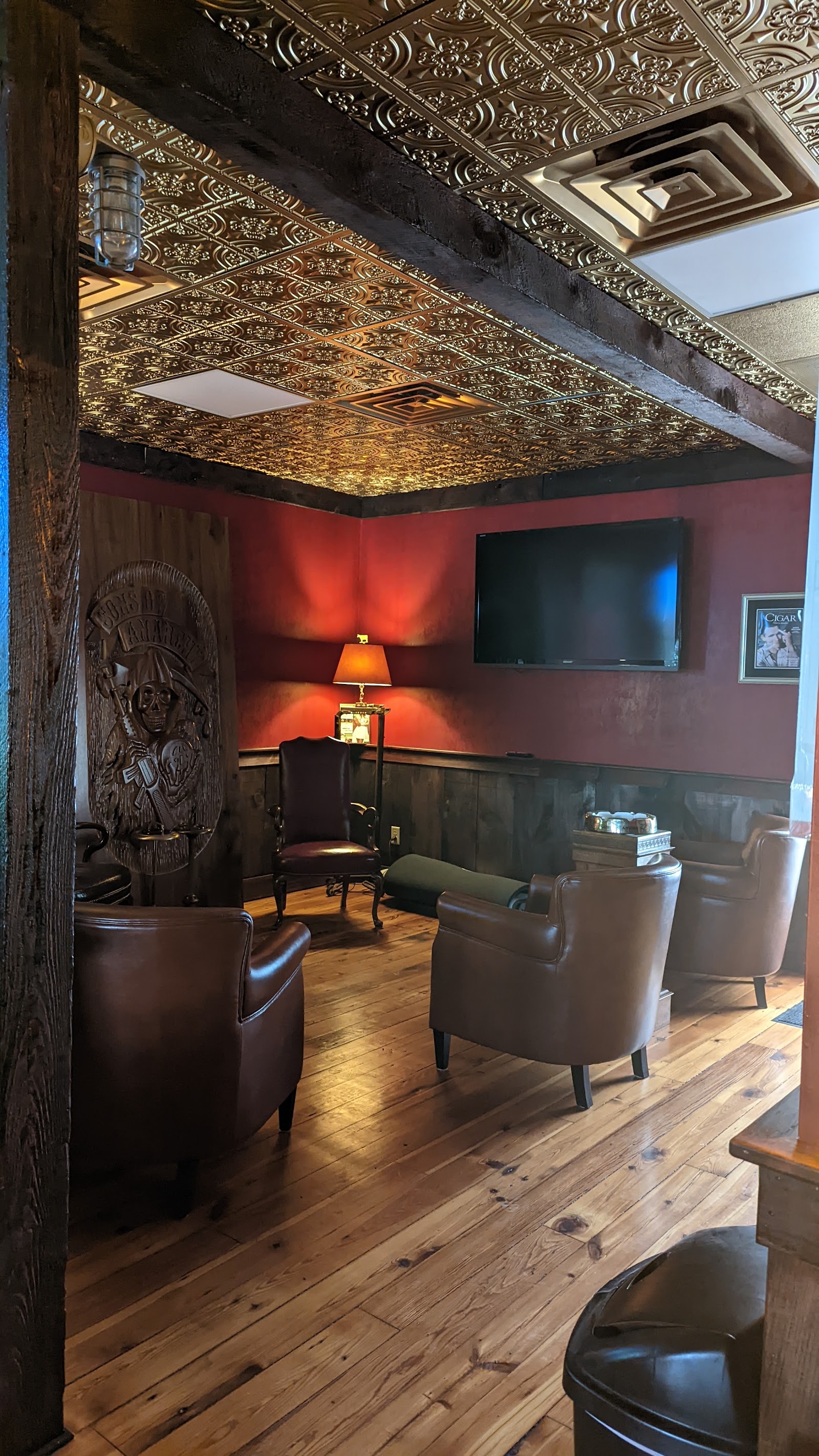 Iron Horse Cigar Depot photo 4
