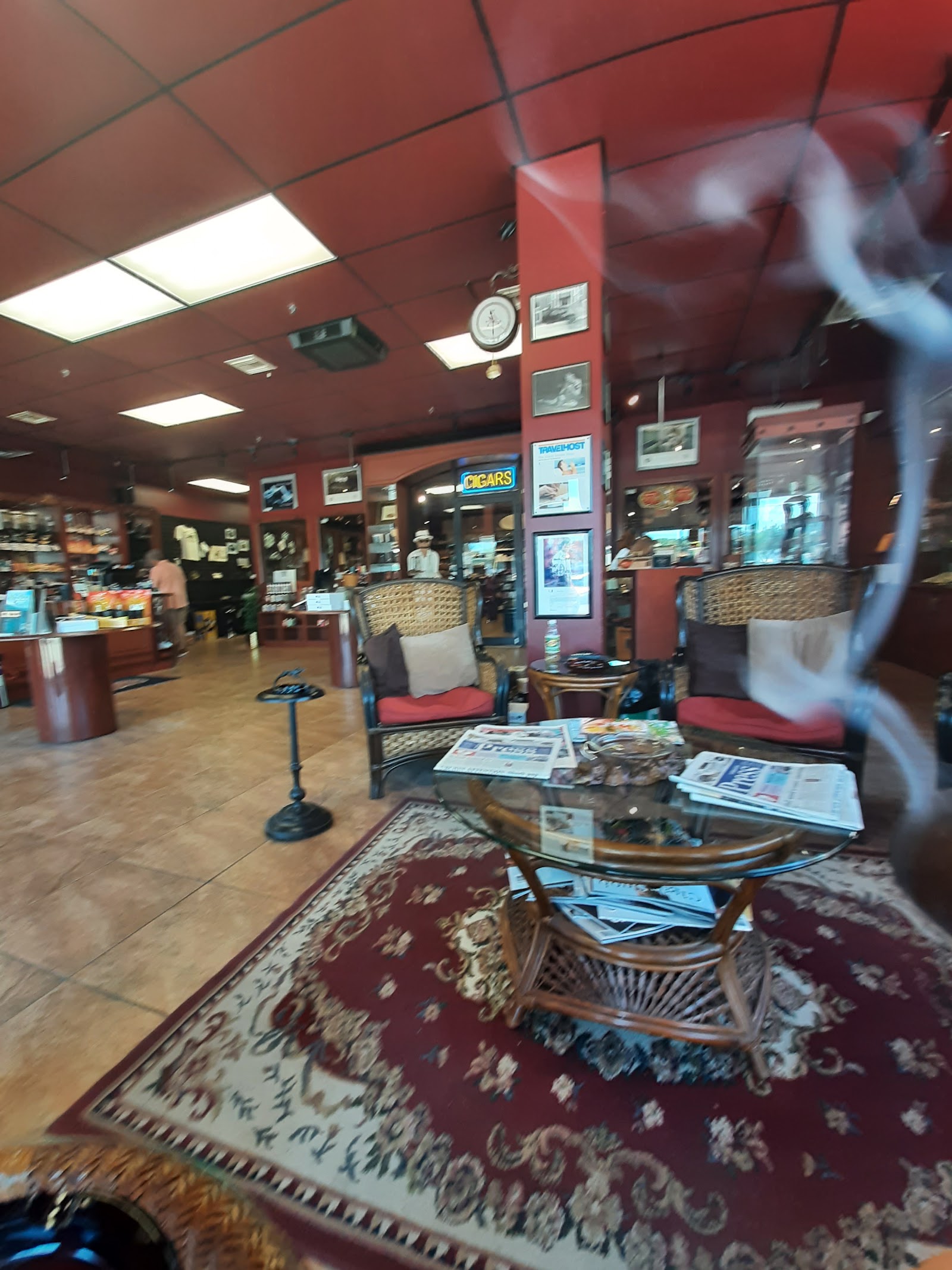 Island Smoke Shop photo 3