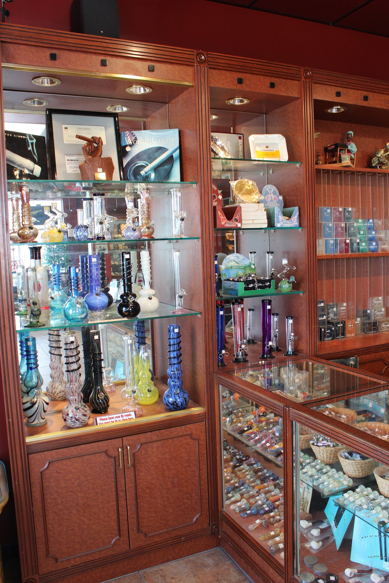 Island Smoke Shop photo 4