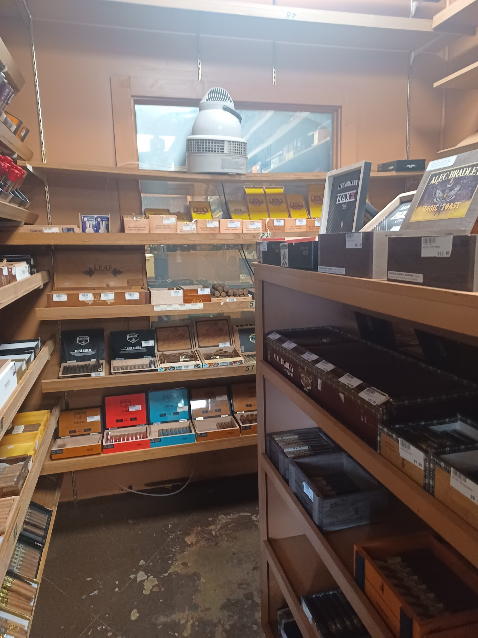 Jackson Cigar Inc dba Havana Smoke Shoppe photo 10