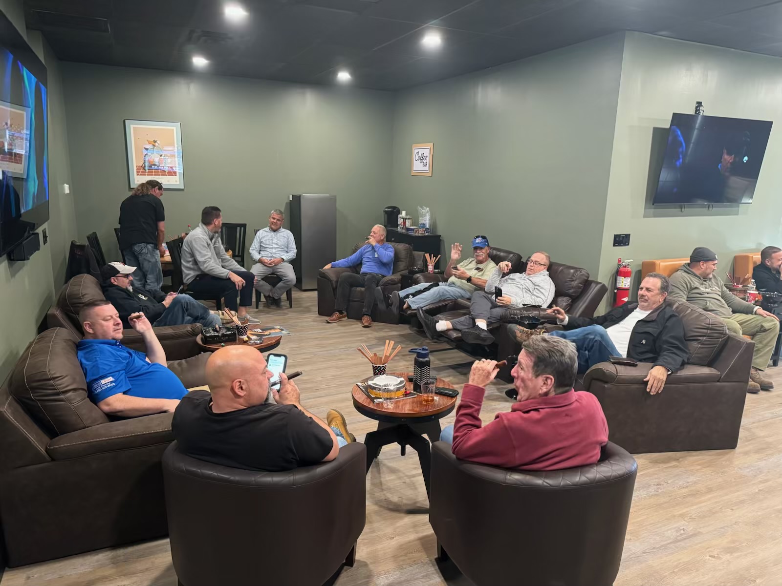 J&B Cigar Club Inc. photo 3