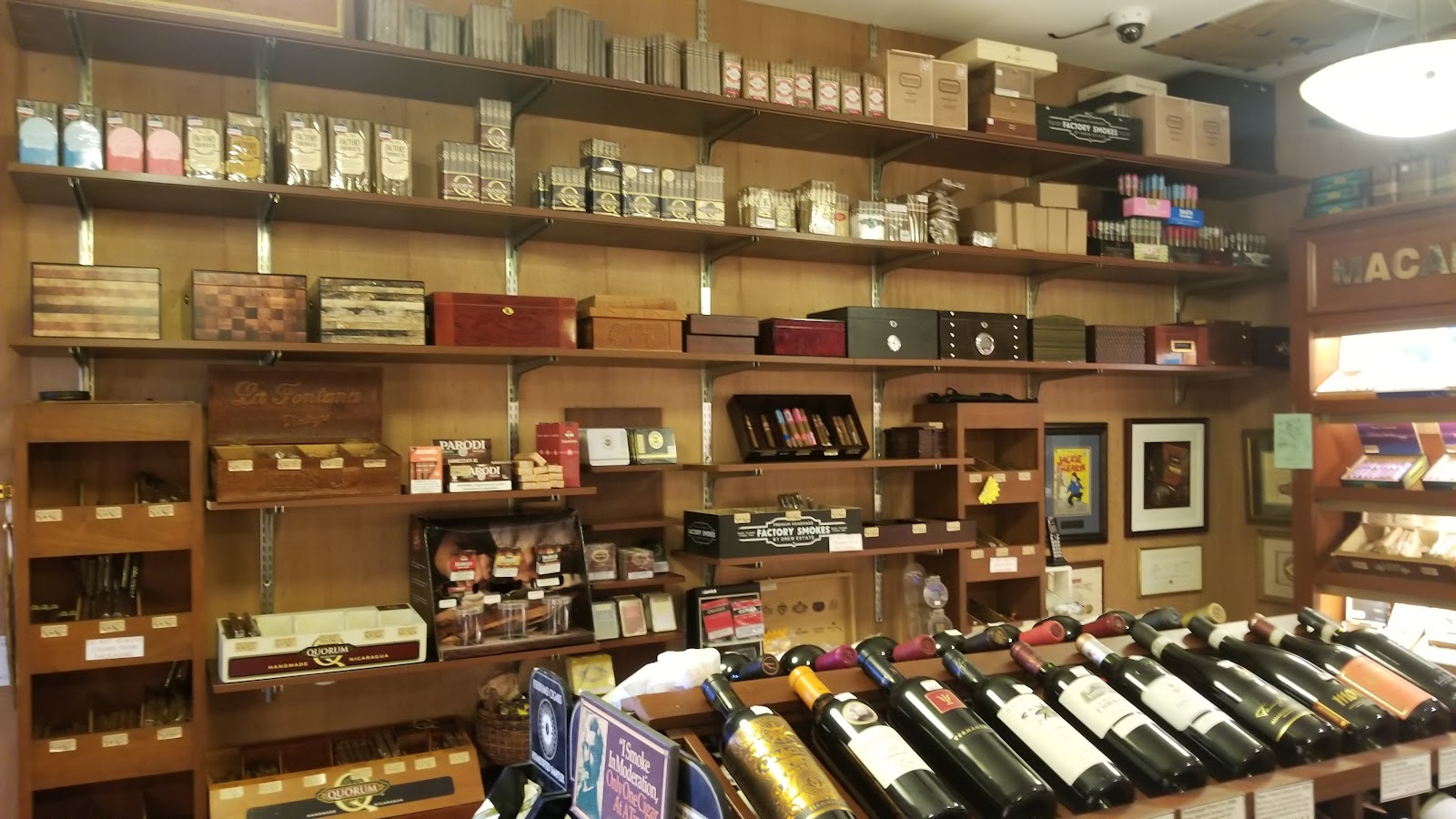 Jerri's Tobacco Shop & Fine Wines photo 10
