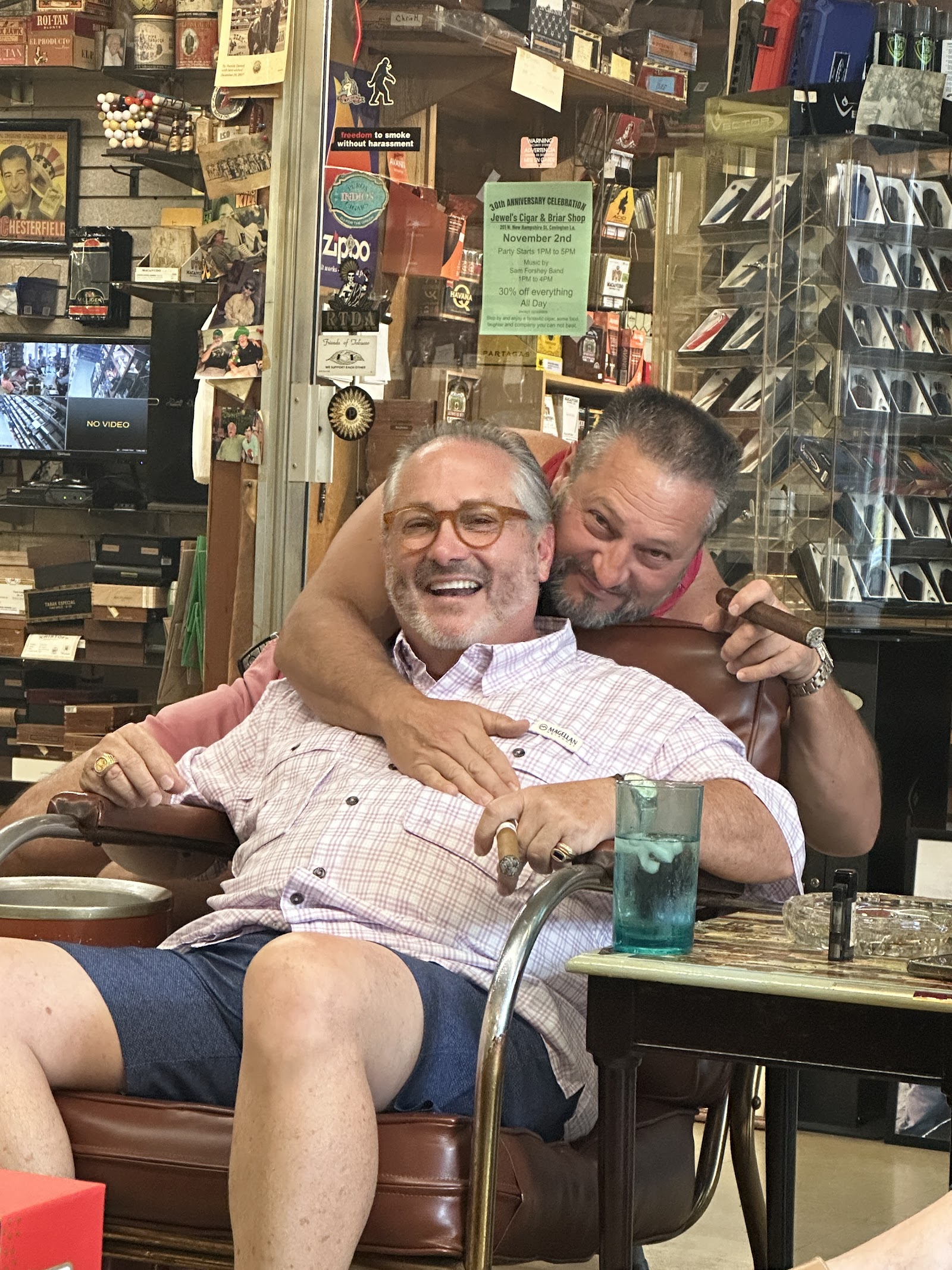 Jewel's Cigar & Briar Shop photo 9