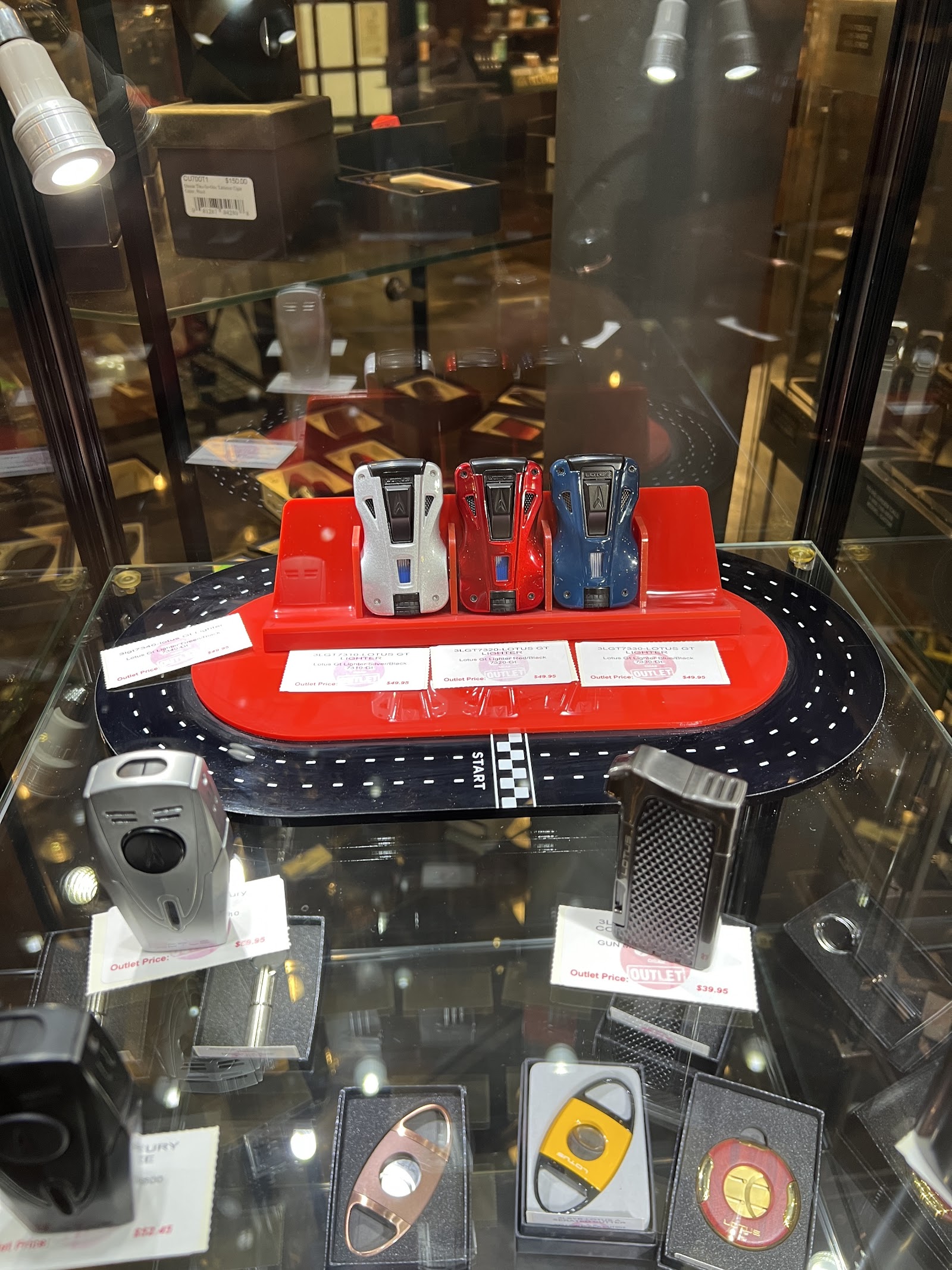JR Cigar Outlet - Burlington photo 6
