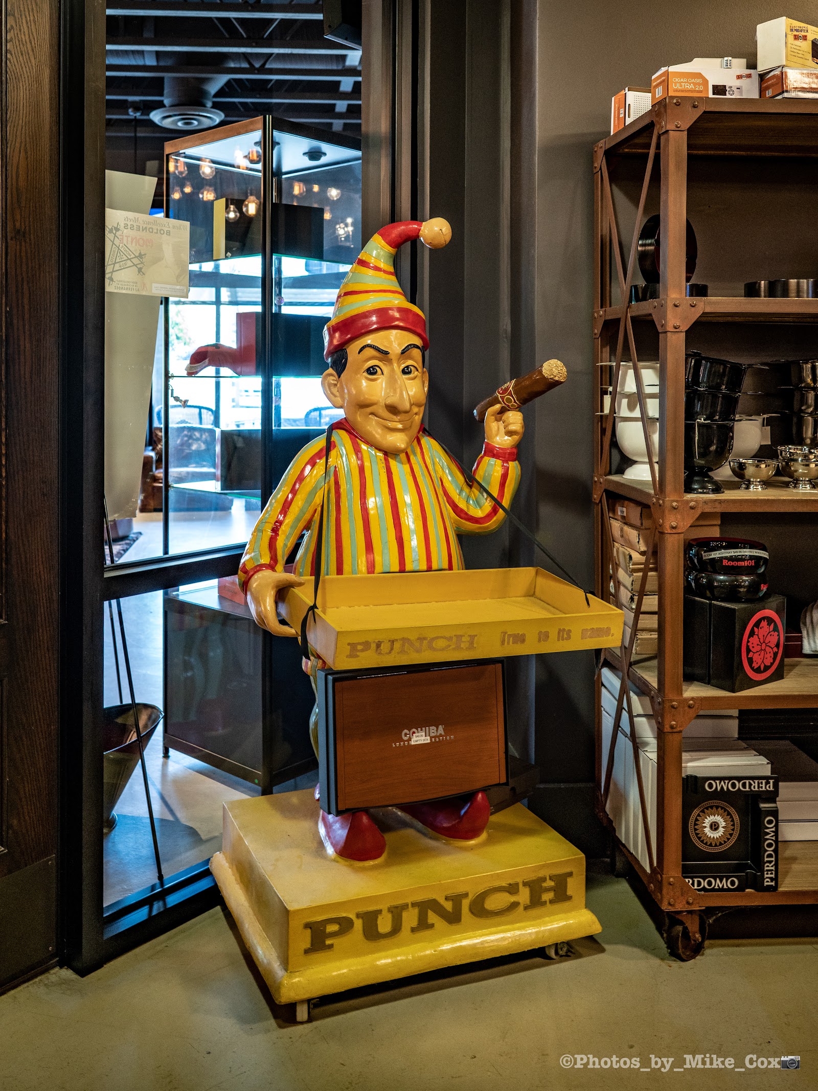 JR Cigar Outlet - Burlington photo 10