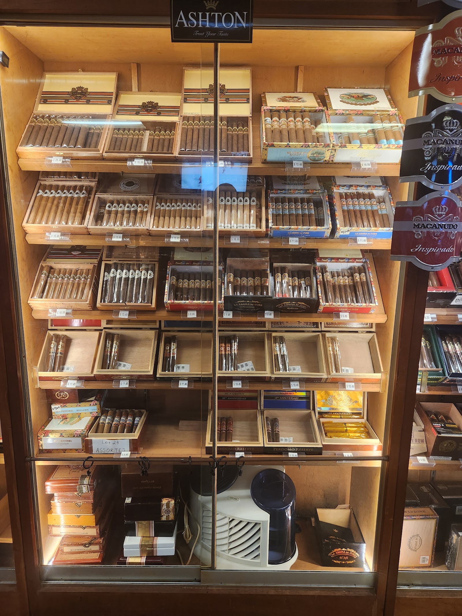 K-Dub LLC DBA The Cigar Box photo 7
