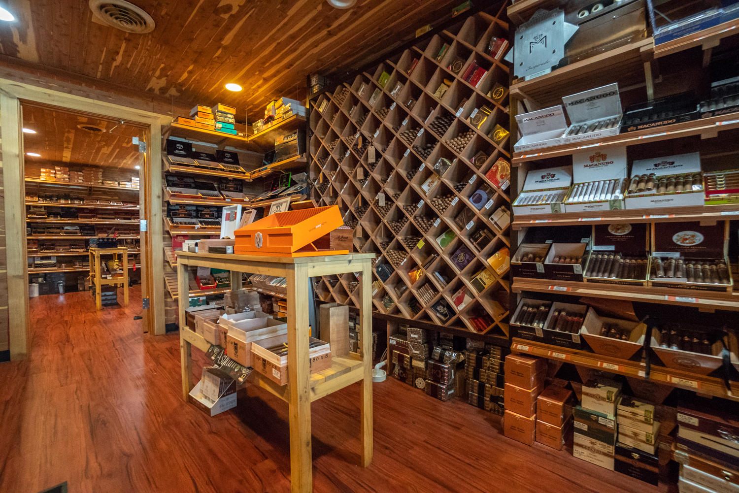 Karma Cigar Bar photo 4