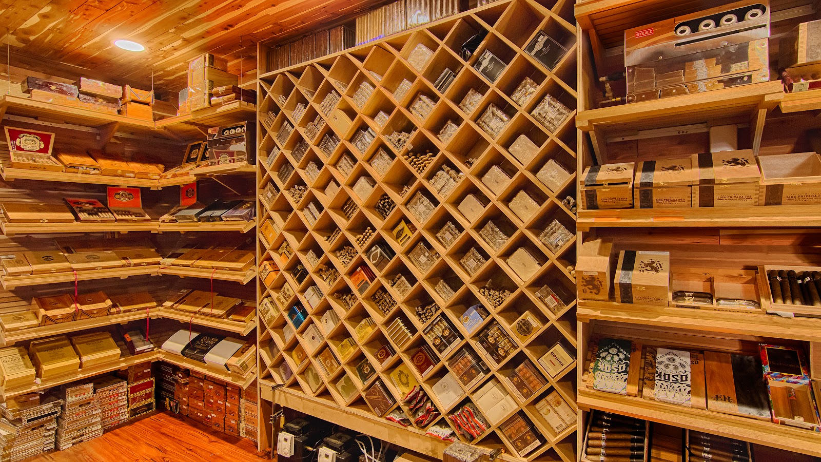 Karma Cigar Bar photo 10