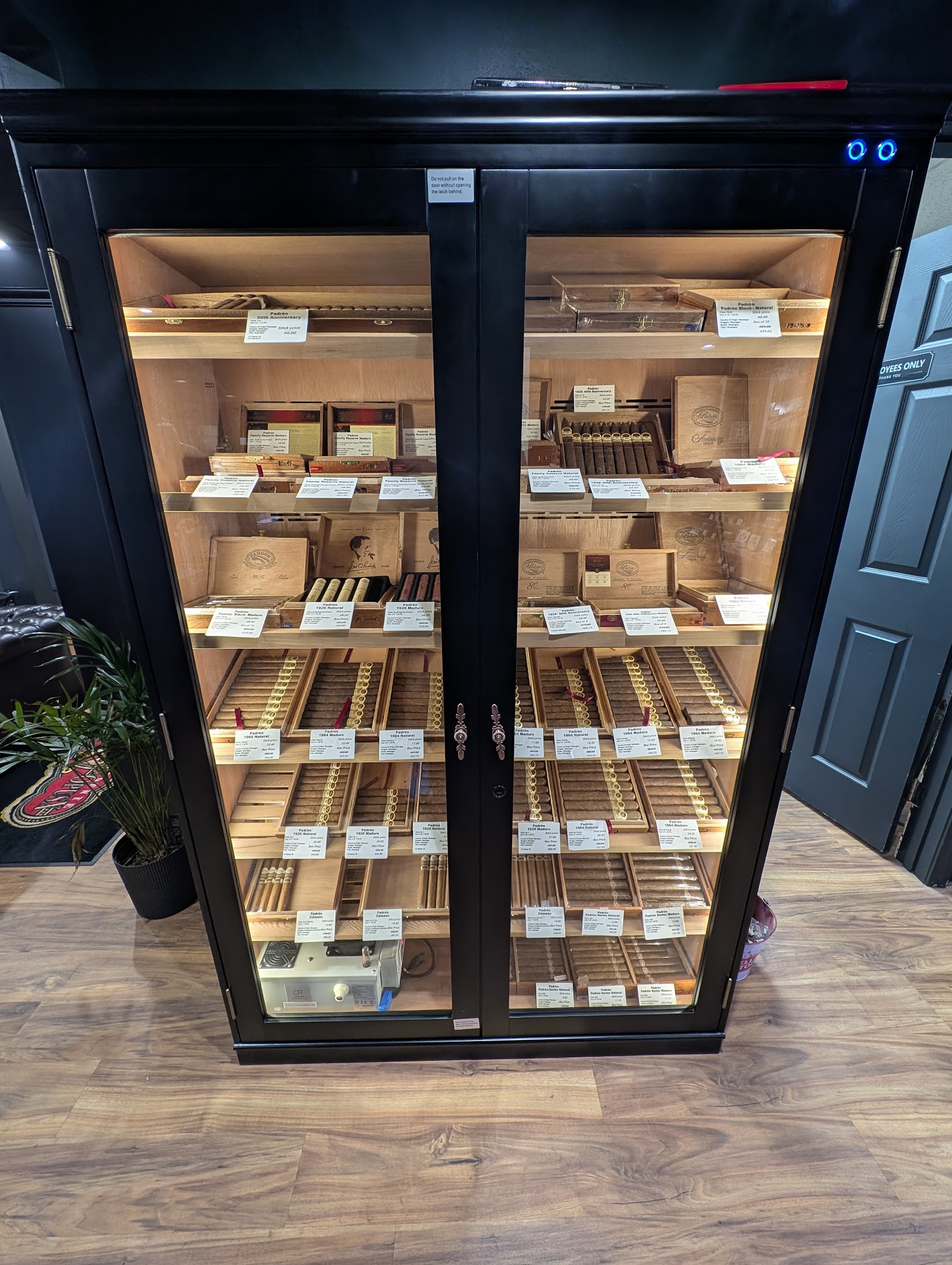 LA Cigar Collective photo 7