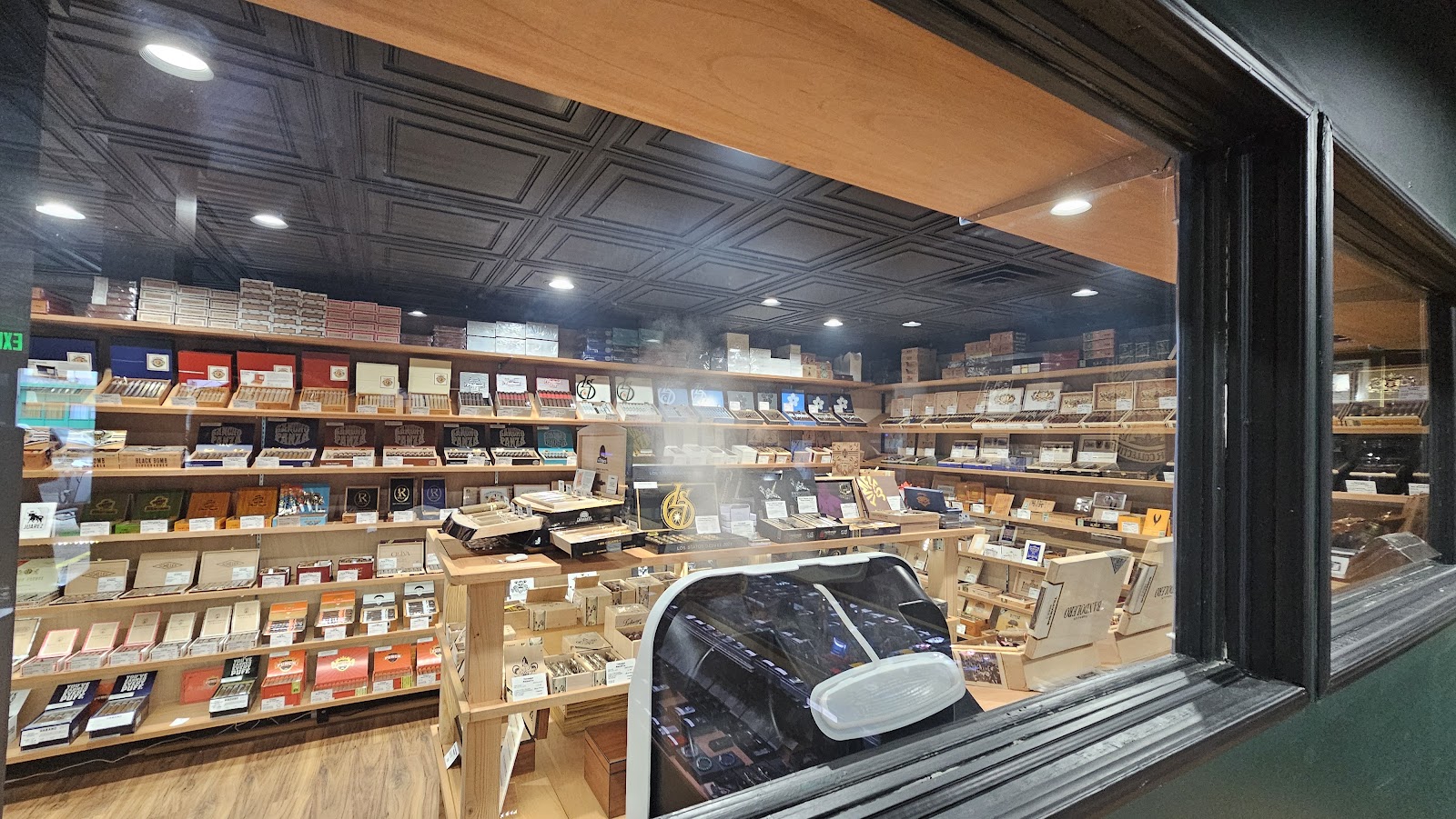 LA Cigar Collective photo 9
