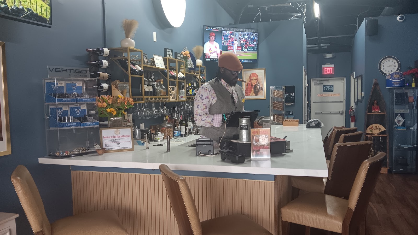 La Gitana Cigars and Wine House photo 7