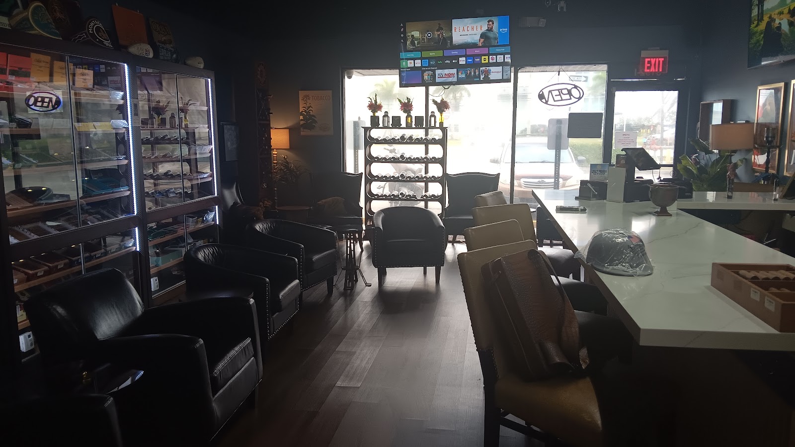 La Gitana Cigars and Wine House photo 10