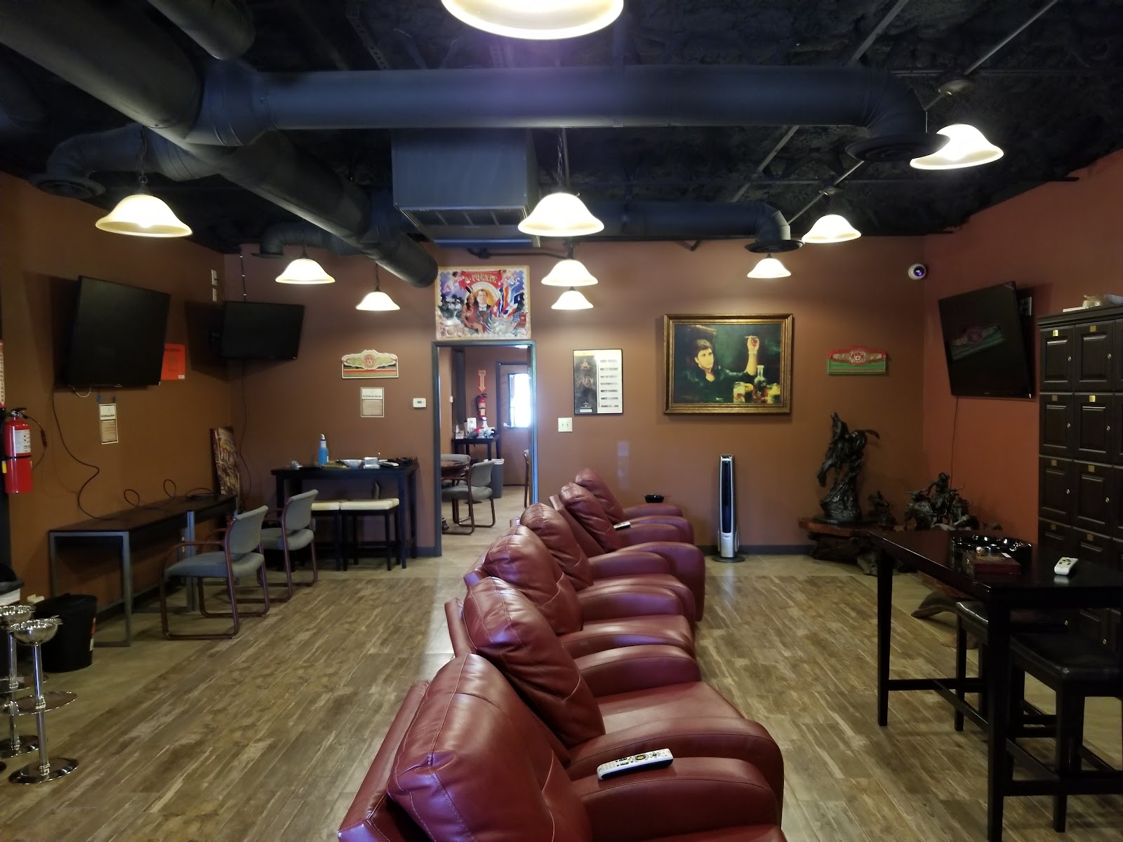 Lake Worth Cigars photo 4