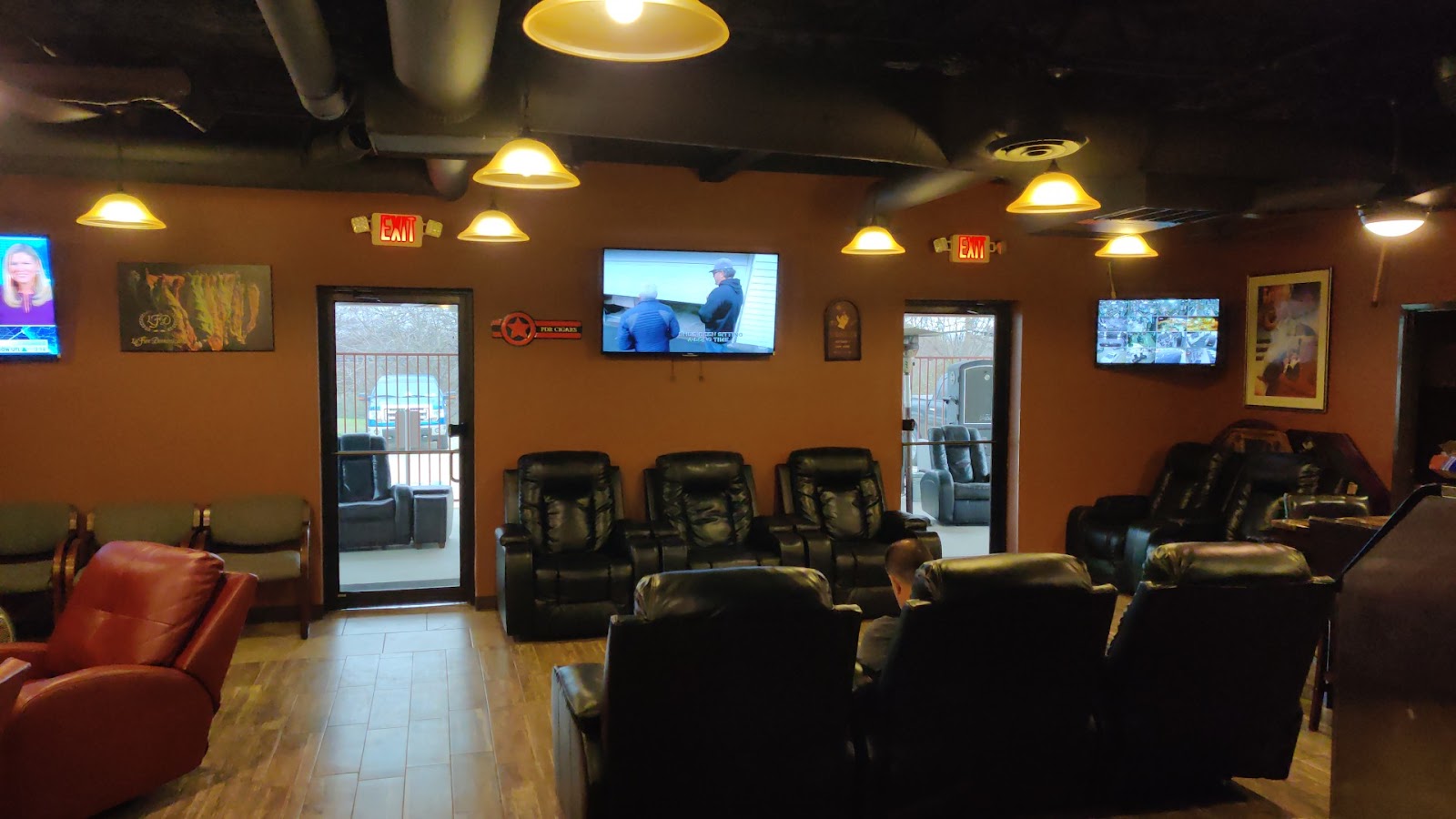 Lake Worth Cigars photo 7