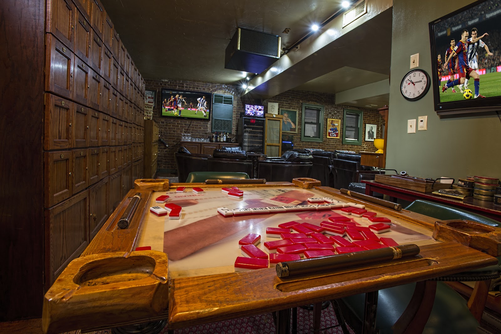 Las Villas Enterprises T/A Florez Tobacconist photo 4