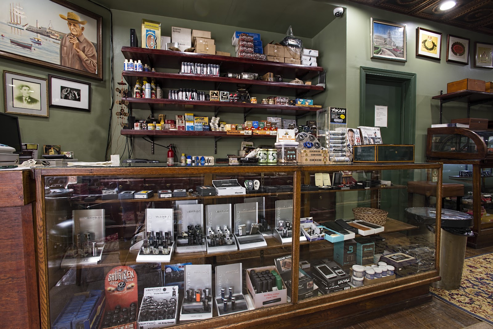 Las Villas Enterprises T/A Florez Tobacconist photo 6
