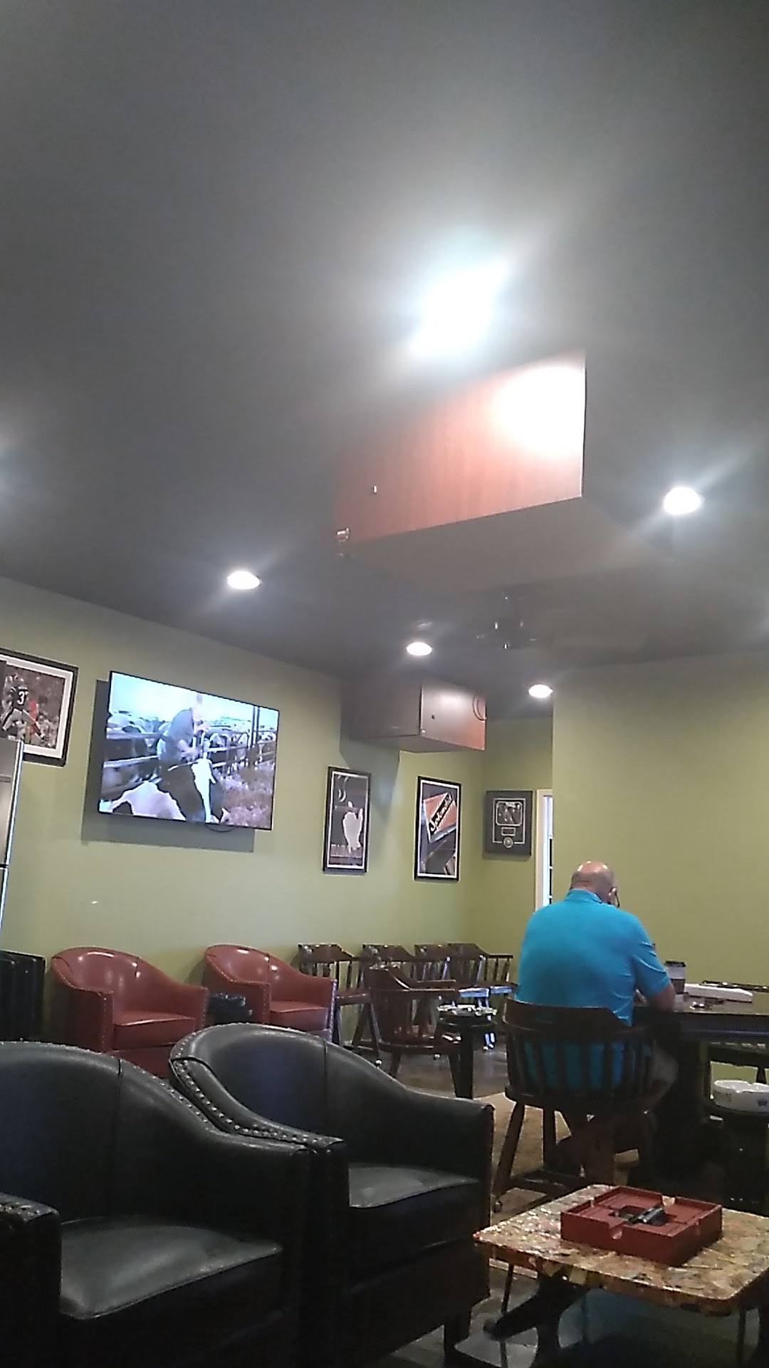 Leaf Cigar Emporium photo 6