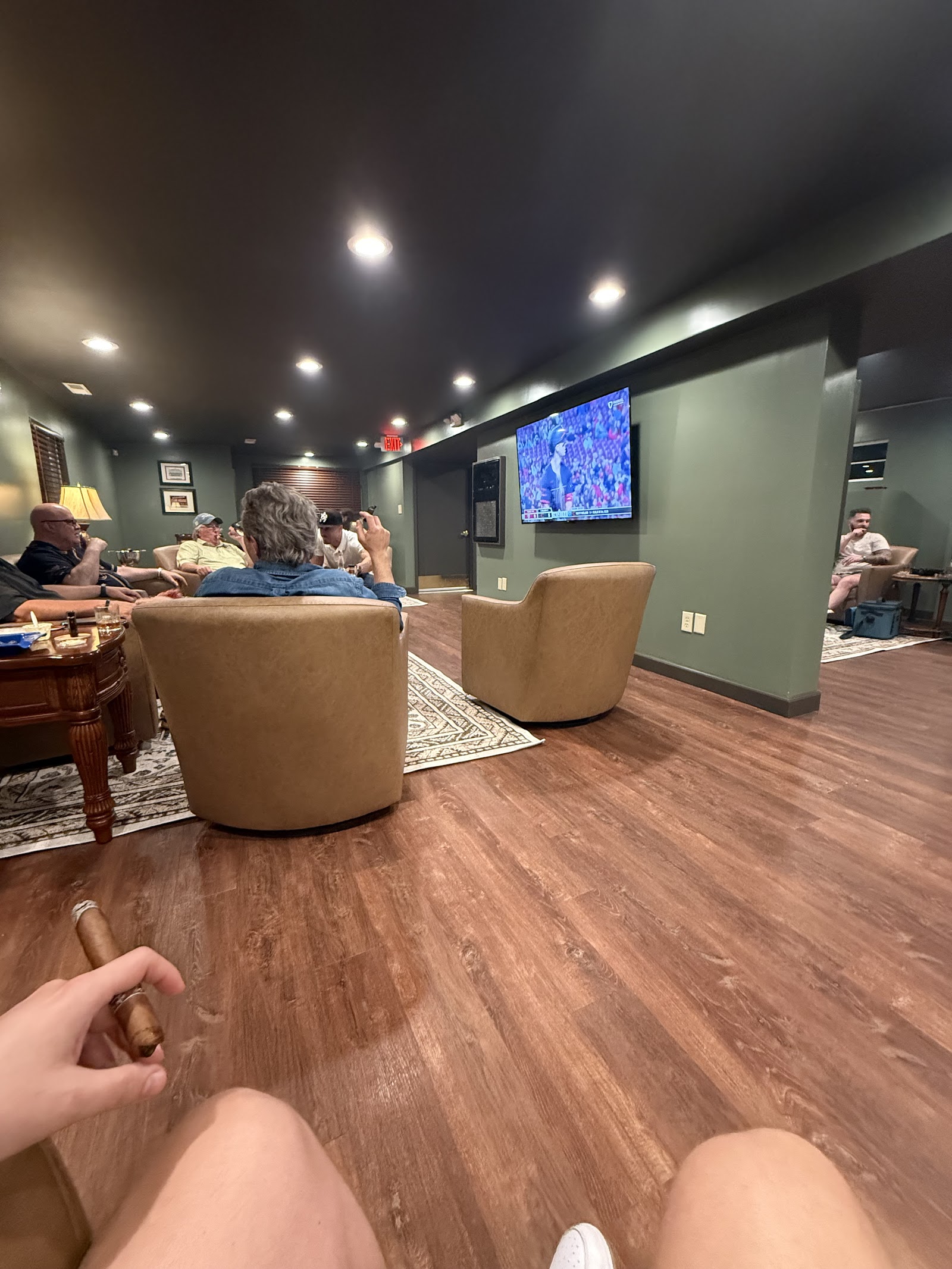 Leaf to Ash Cigar Lounge photo 8