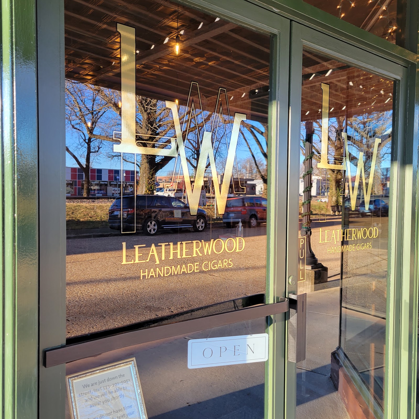 LEATHERWOOD Handmade Cigars
