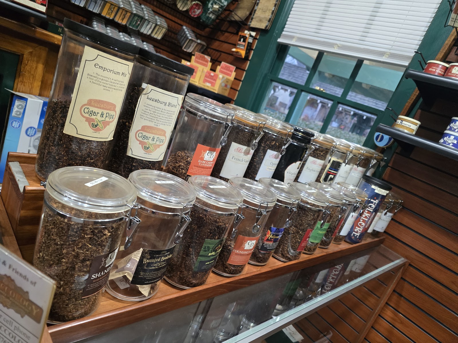 Leesburg Cigar & Pipe photo 5