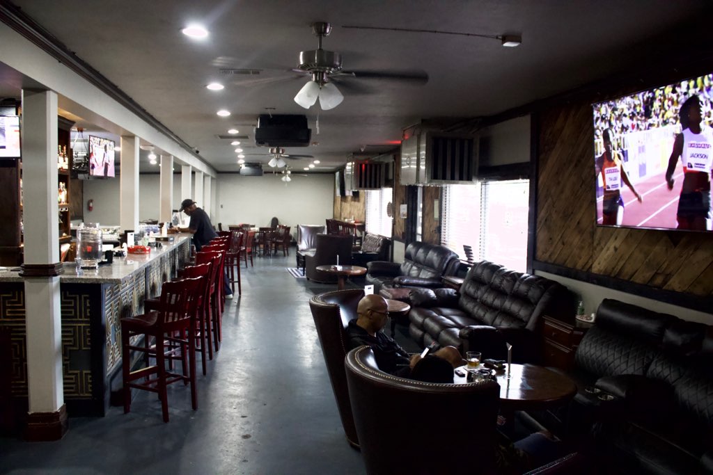Legacy Cigars and Lounge photo 8