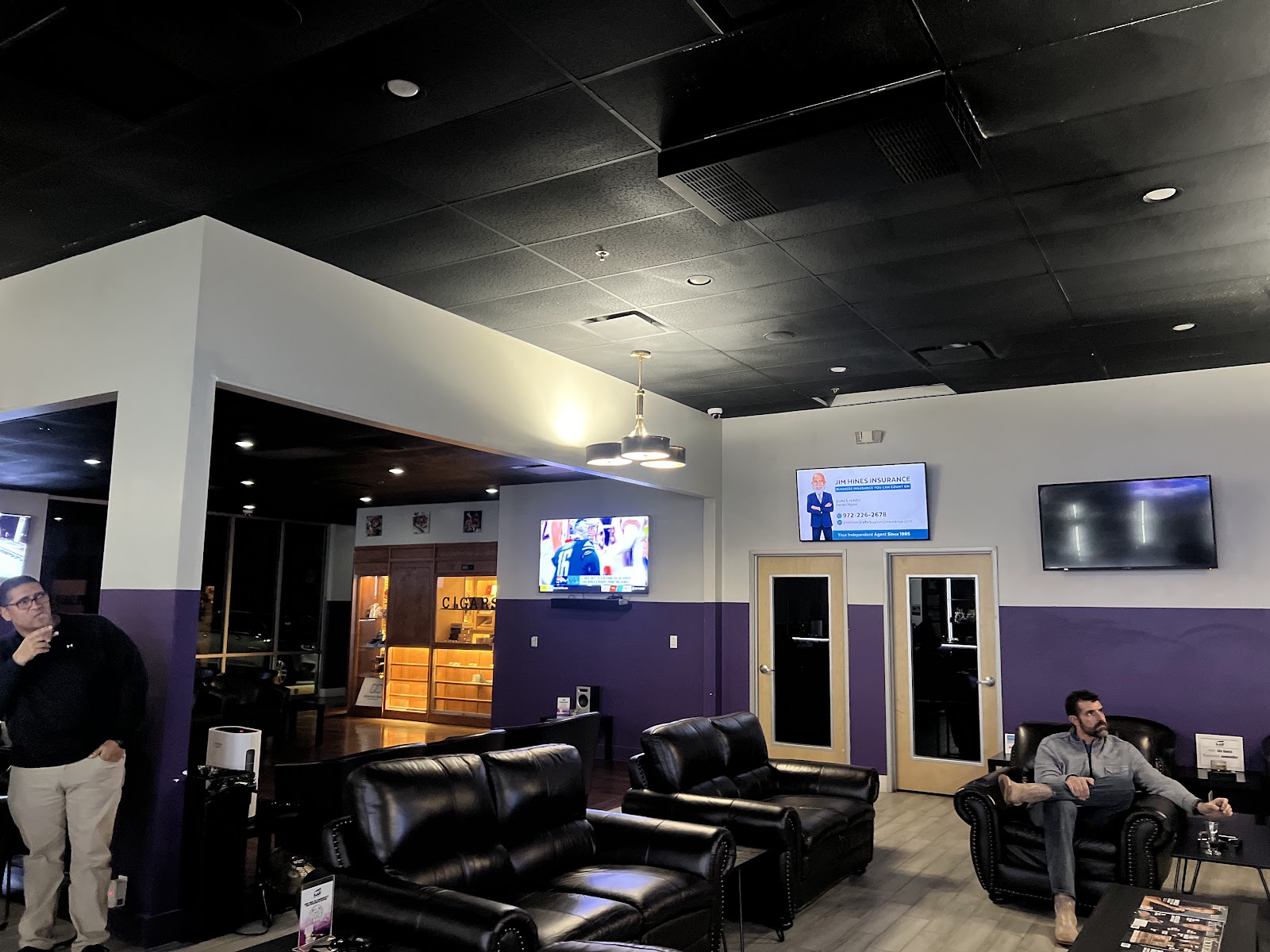 LG's Cigar Lounge photo 10