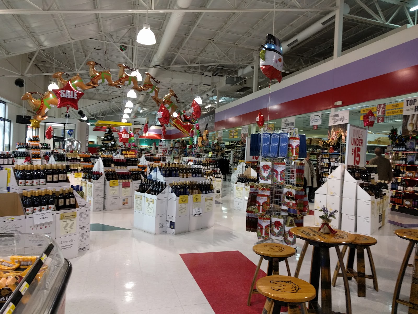 Liquor Barn - Lexington, KY (Beaumont) photo 2