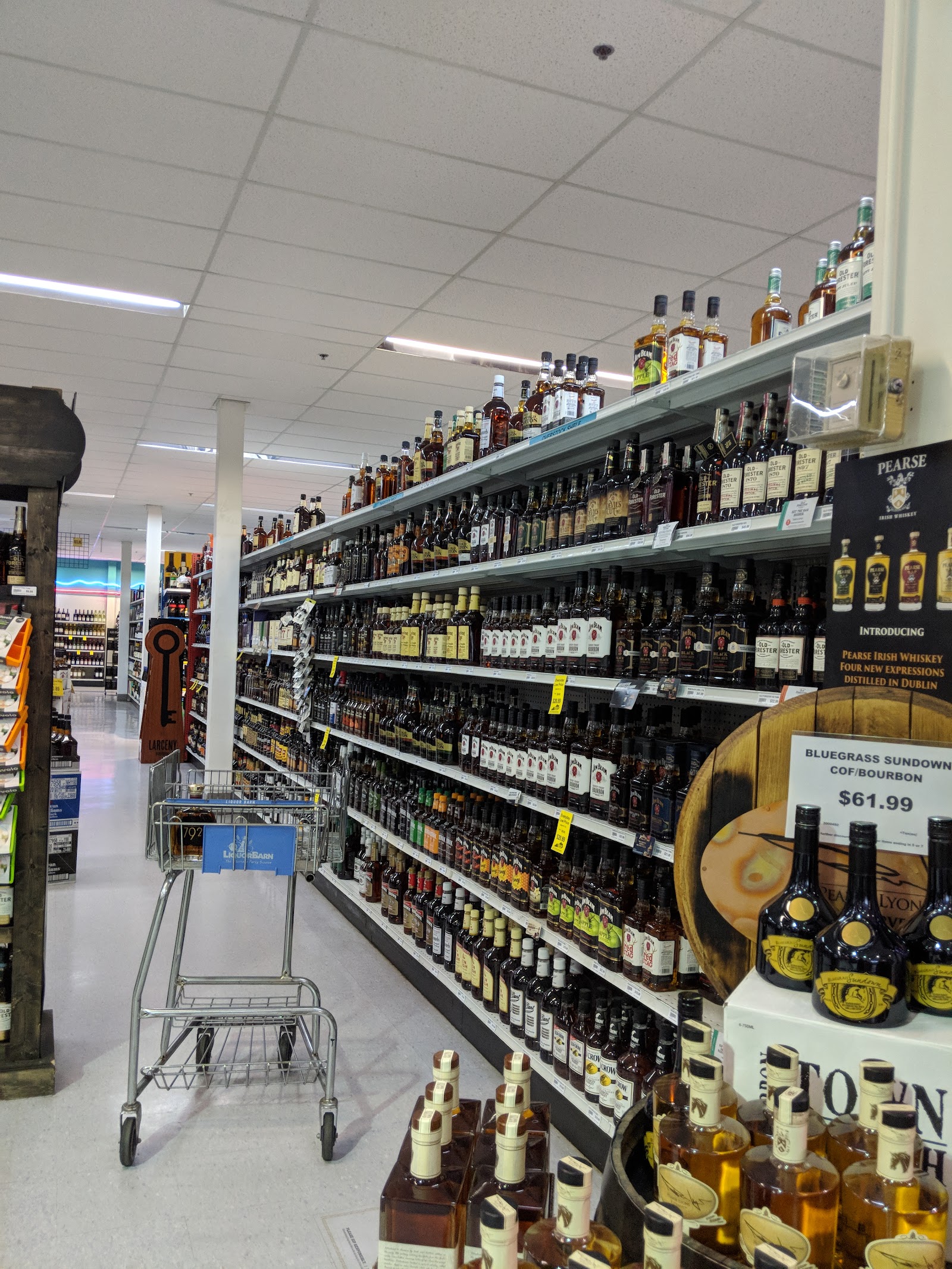 Liquor Barn - Lexington, KY (Beaumont) photo 6