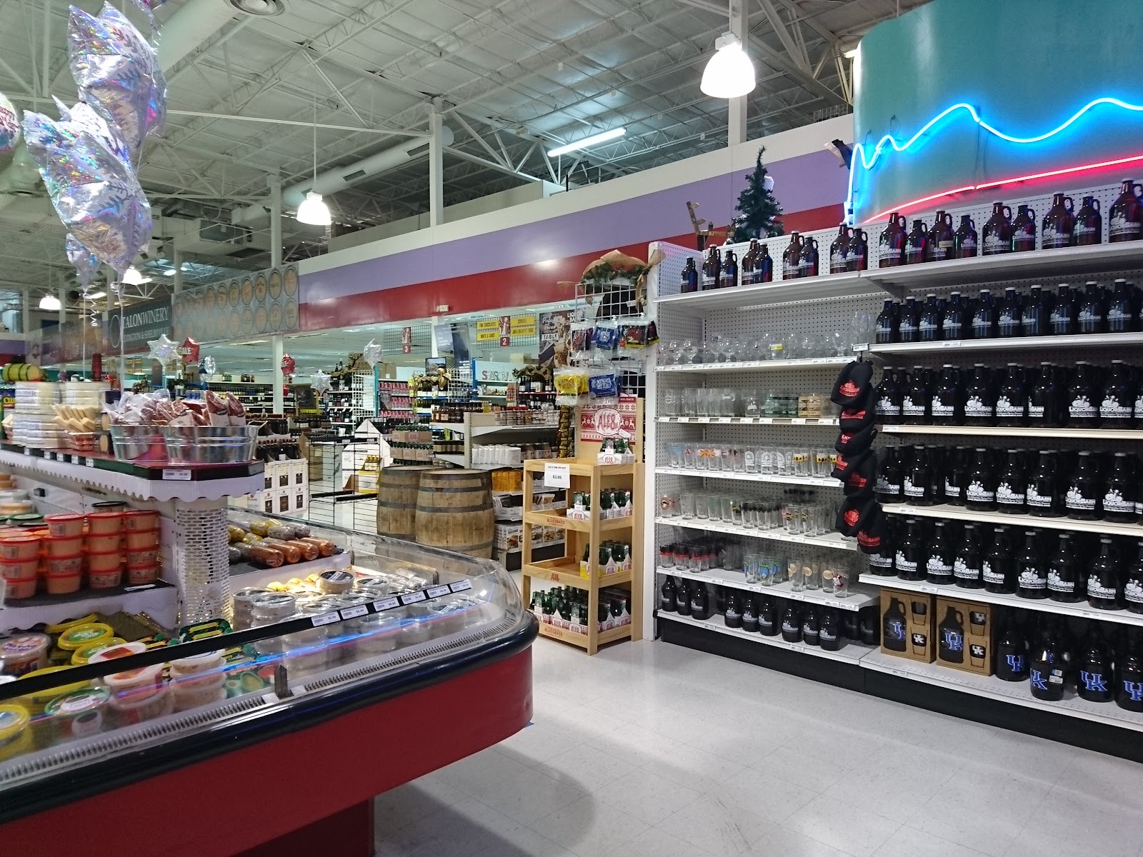 Liquor Barn - Lexington, KY (Beaumont) photo 8